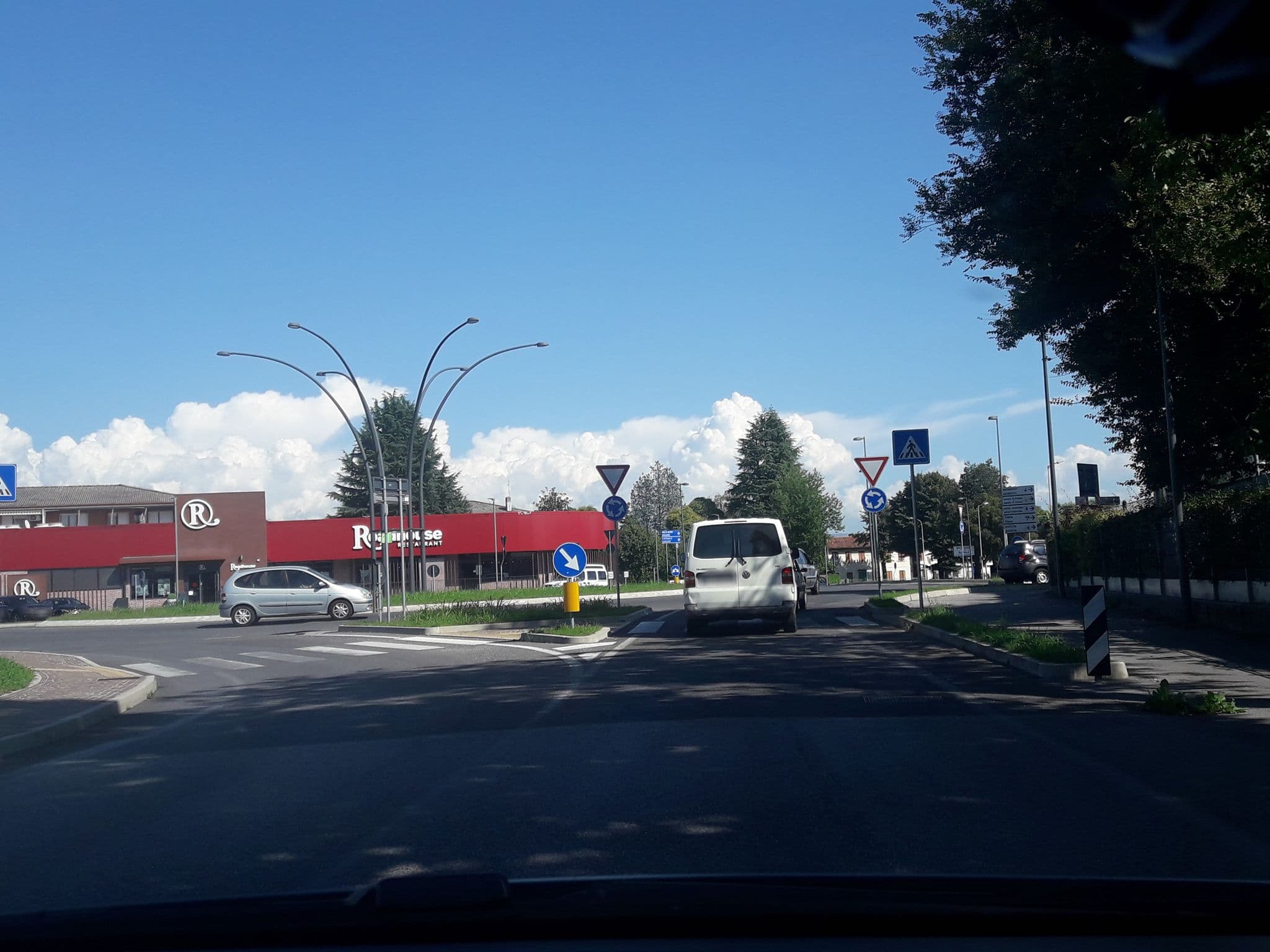 Street view near Là di Moret, Tavagnacco — © cartophile (CC BY-SA · Mapillary)