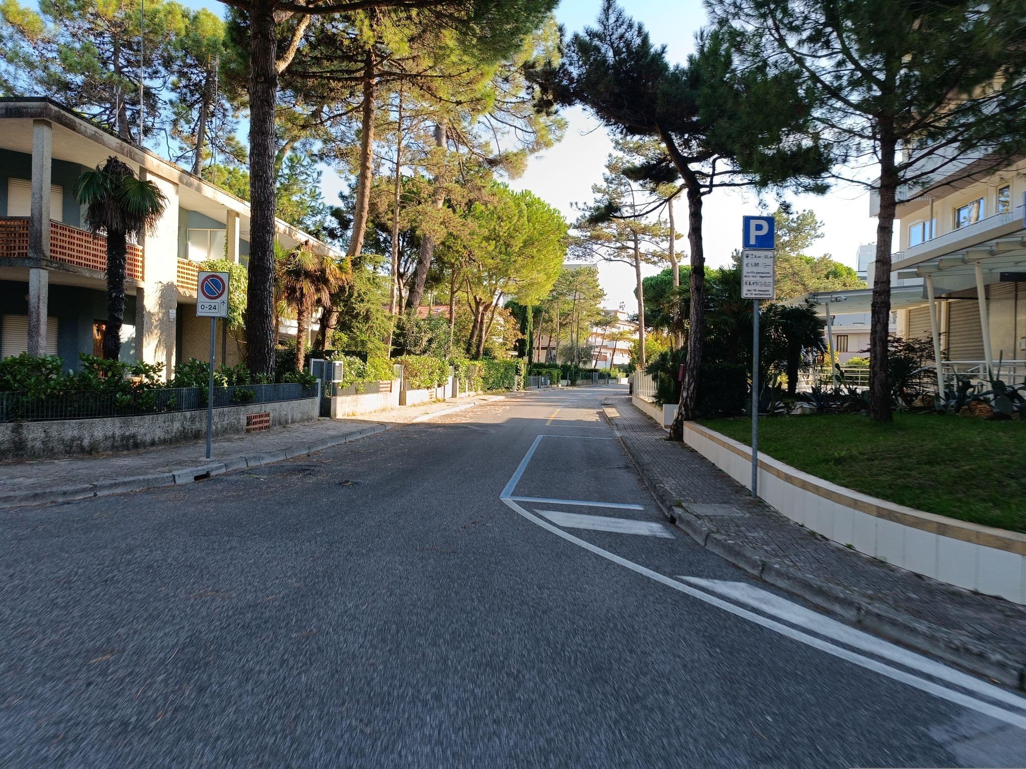 Street view near Meublé Nazionale, Lignano Sabbiadoro — © Duro (CC BY-SA · Mapillary)