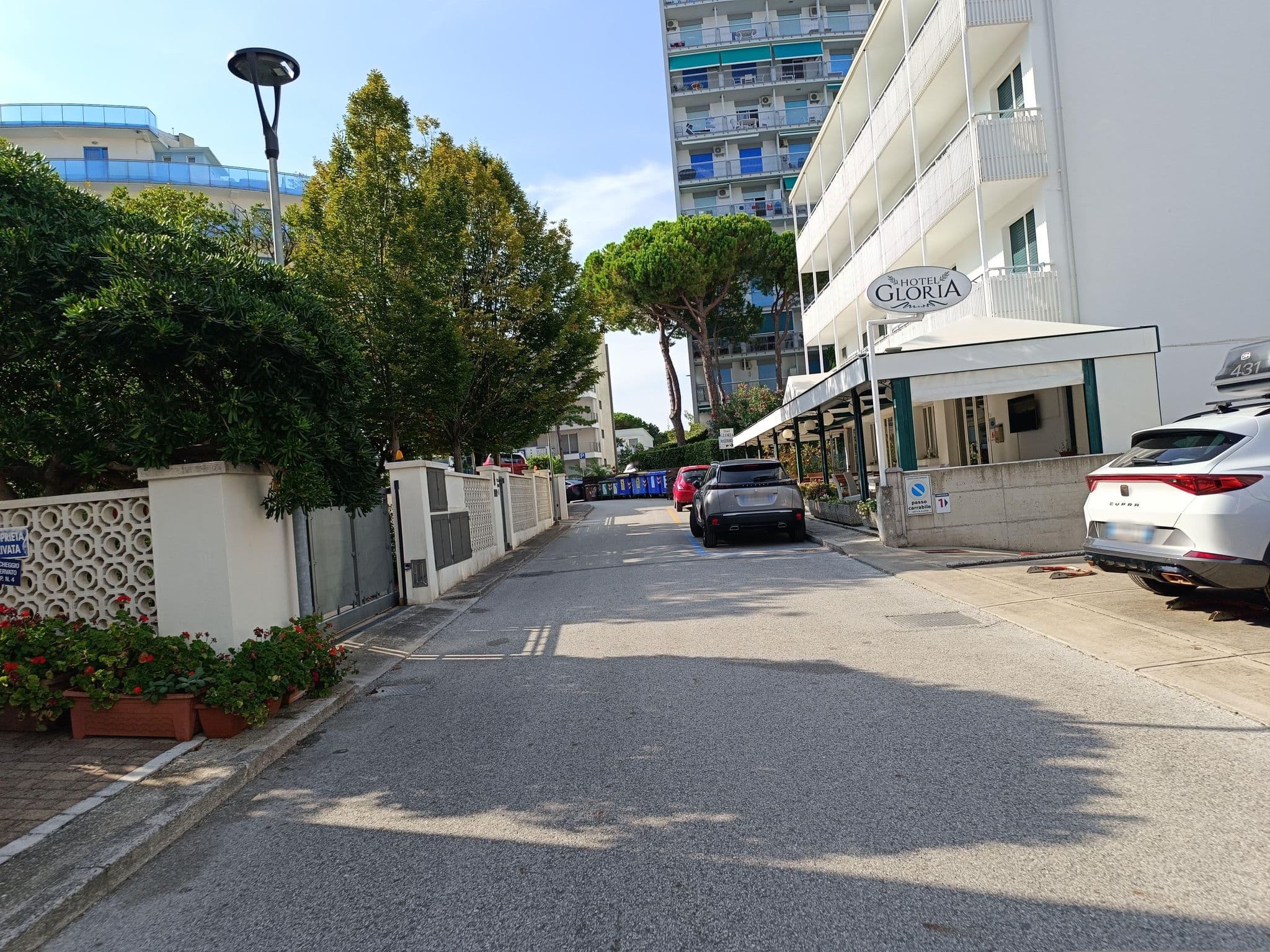 Street view near Vilka Mušľa, Lignano Sabbiadoro
