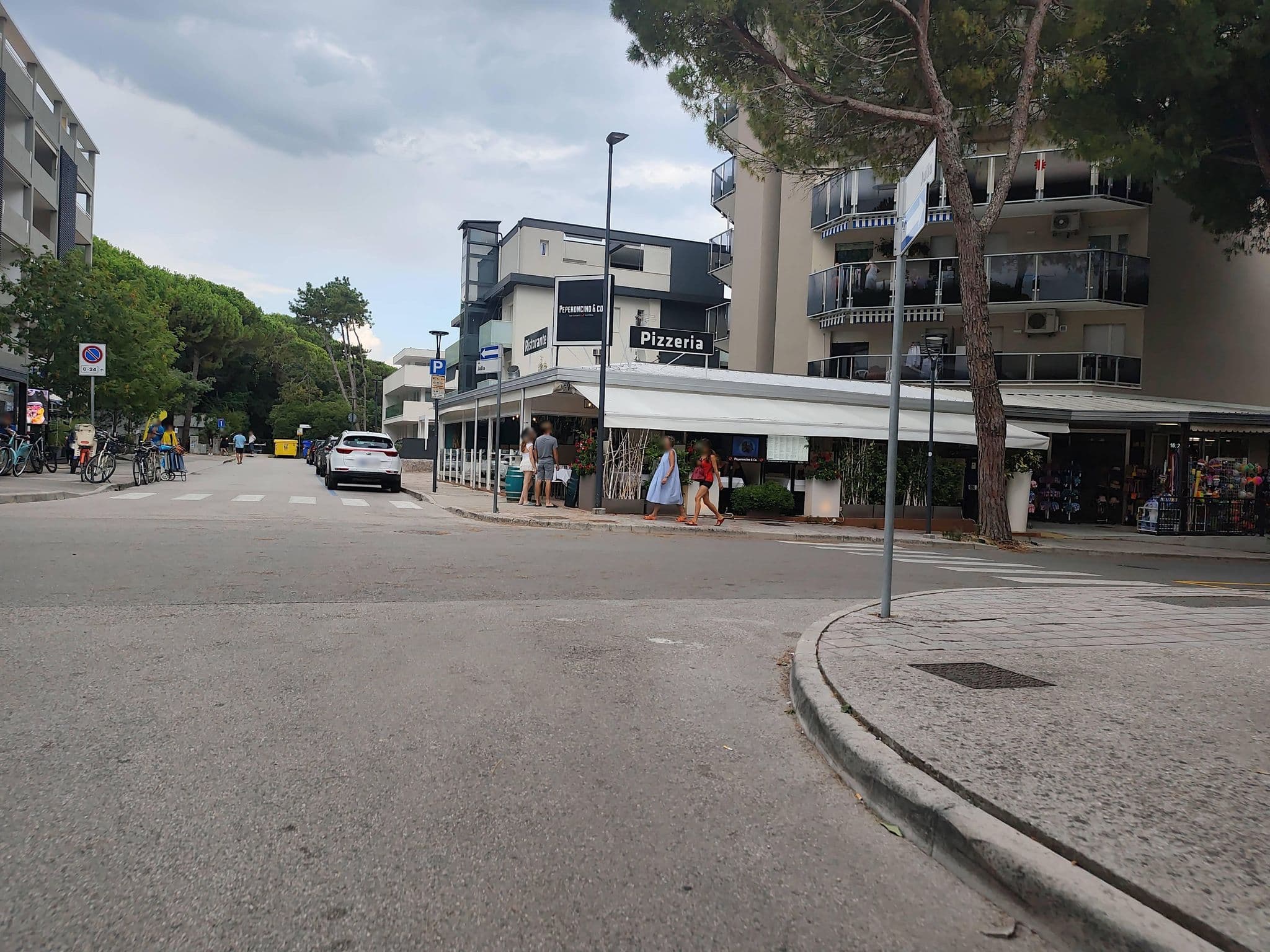 Street view near Aparthotel Carinzia, Lignano Sabbiadoro