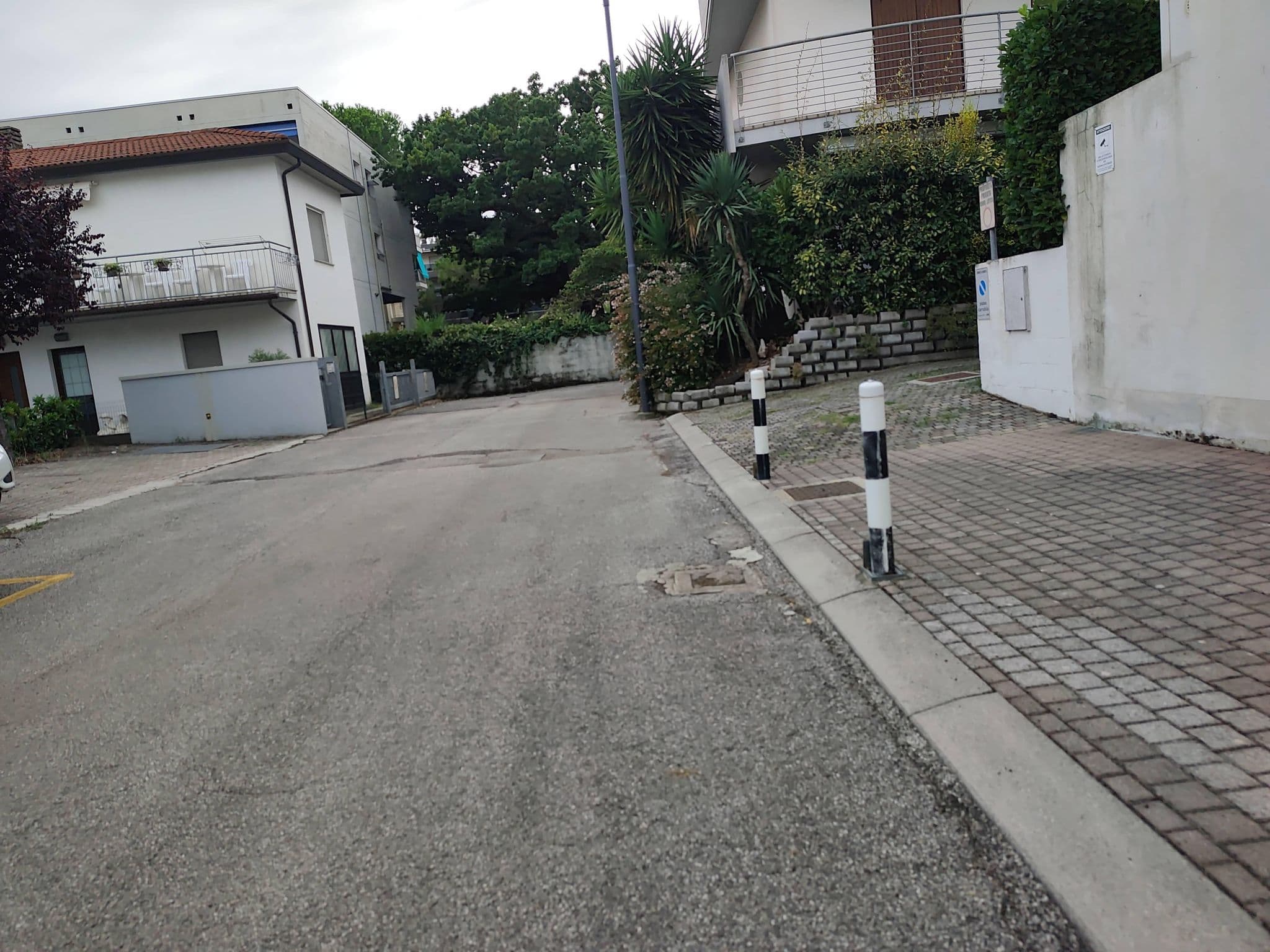 Street view near Hotel Nuova Graziosa, Lignano Sabbiadoro — © Duro (CC BY-SA · Mapillary)