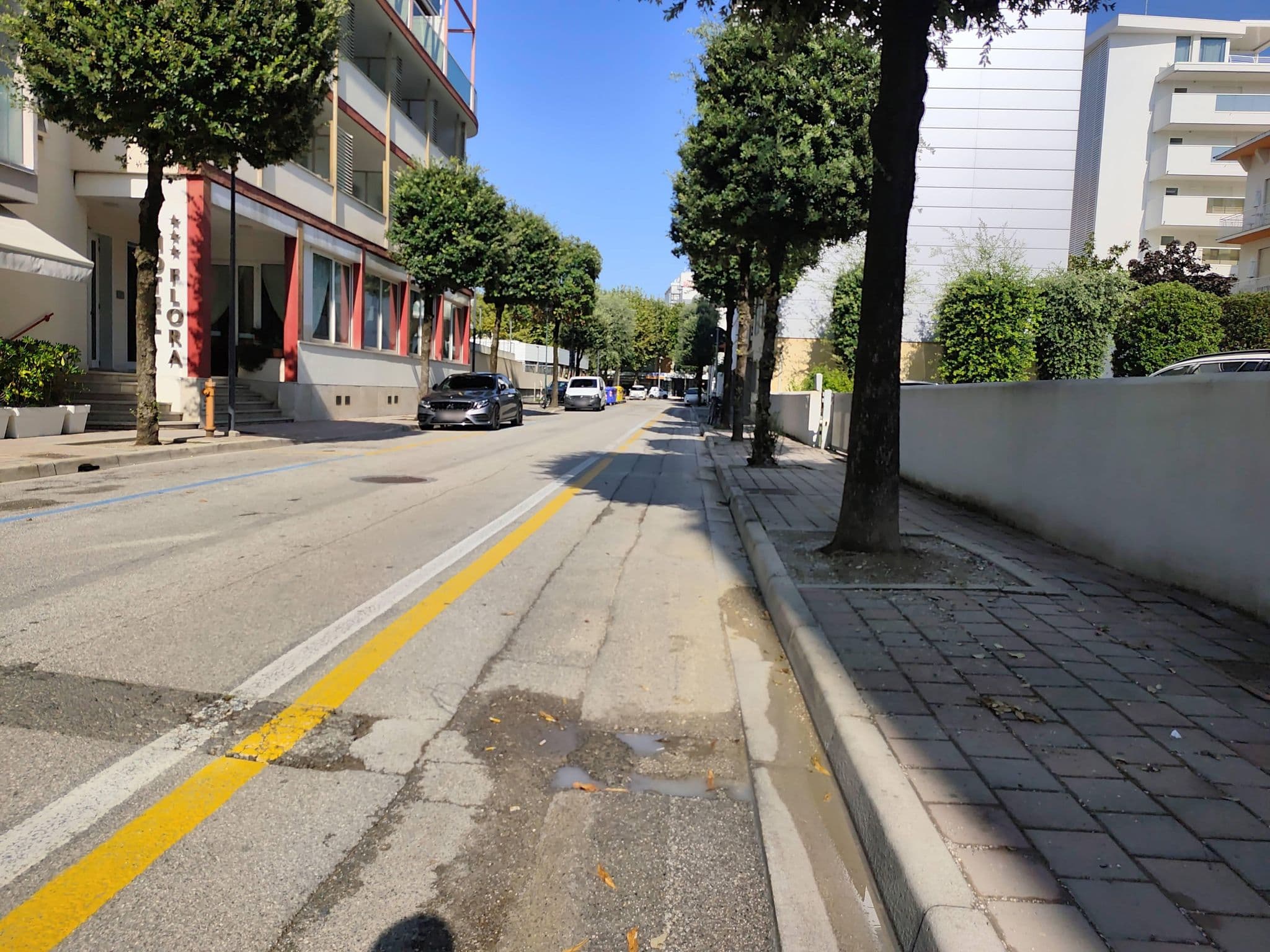 Street view near Luna, Lignano Sabbiadoro