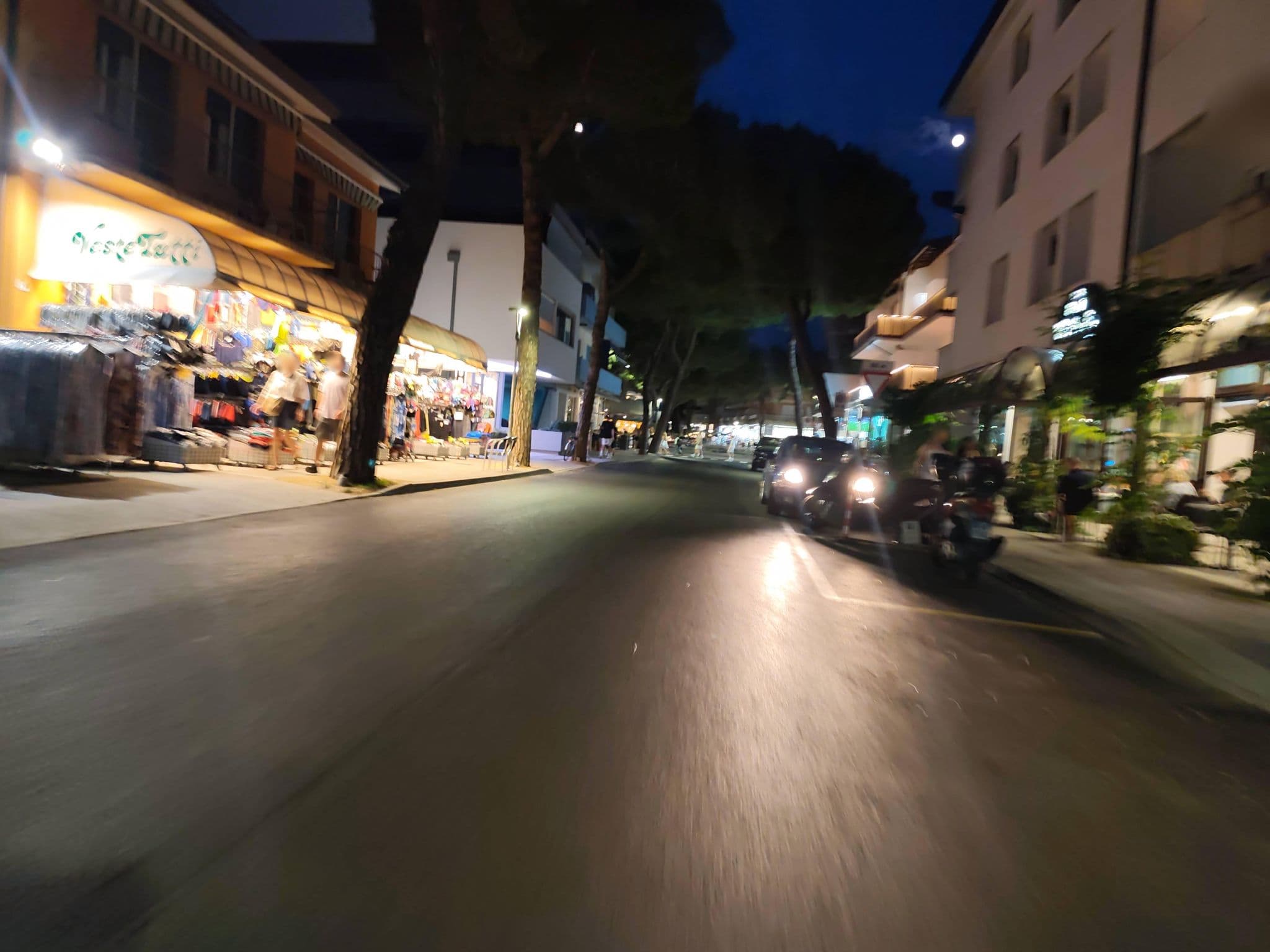 Street view near Villa Candia, Lignano Sabbiadoro