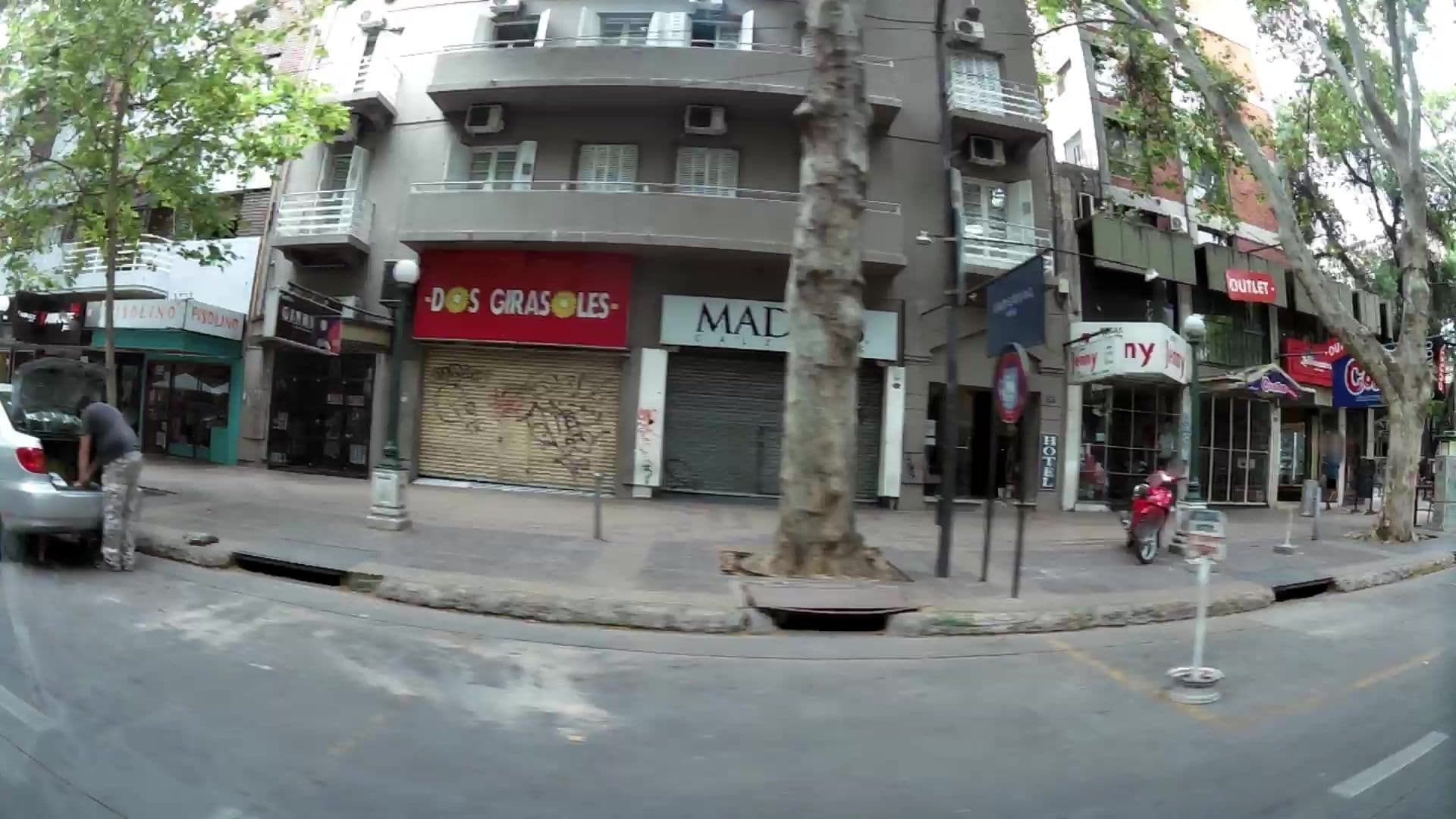 Street view near Palace Hotel, Mendoza