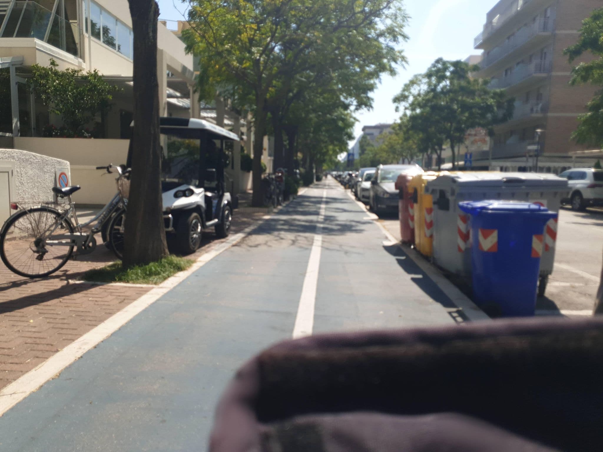 Street view near Hotel Delle Nazioni Pesaro, Pesaro — © voschix (CC BY-SA · Mapillary)