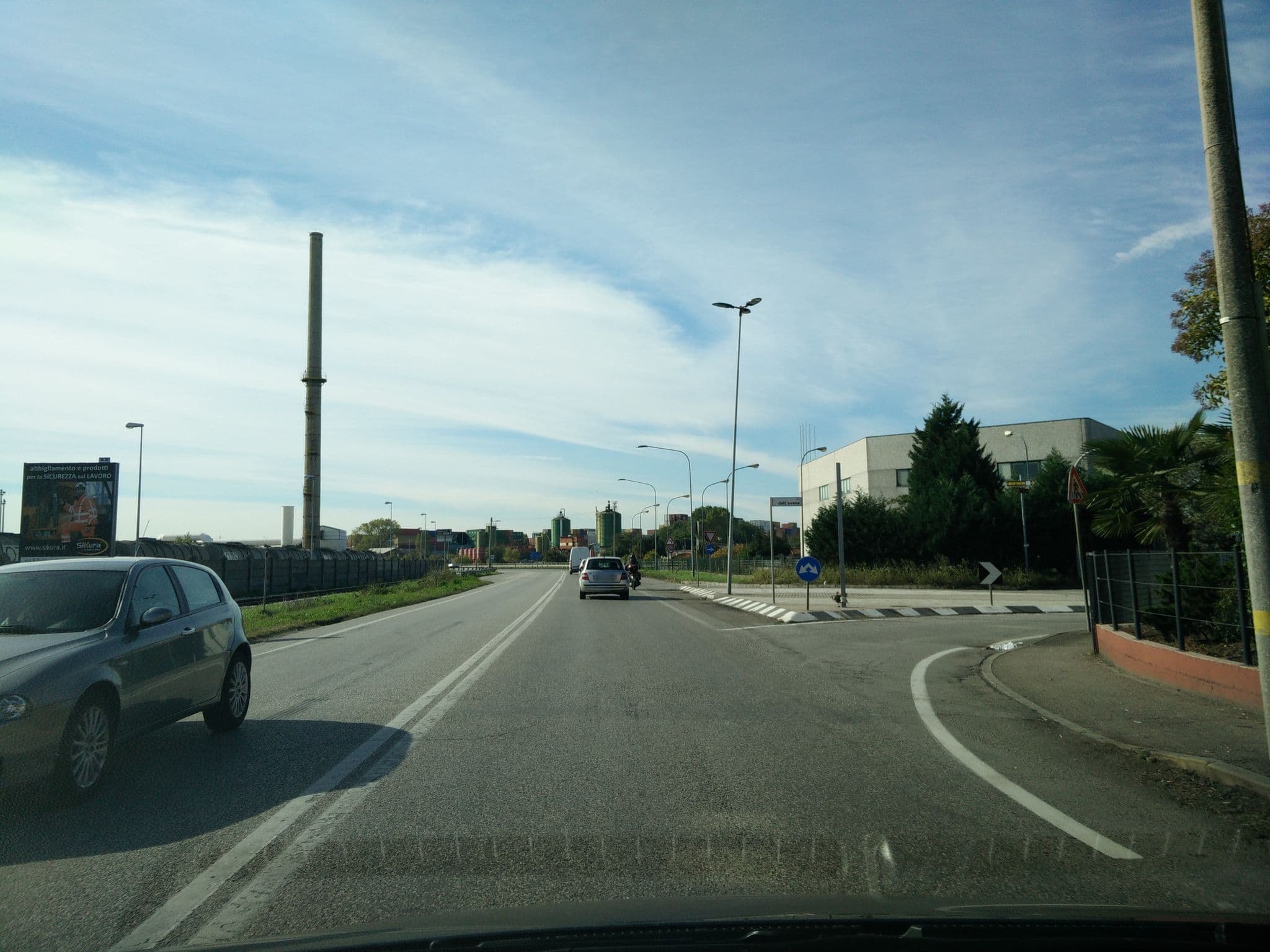 Street view near Hotel Alle Torri, Marghera — © bellazambo (CC BY-SA · Mapillary)