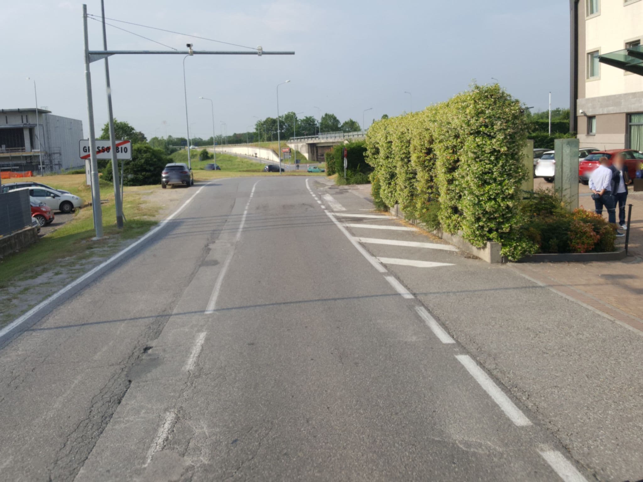 Street view near Winter Garden, Grassobbio — © klimakas (CC BY-SA · Mapillary)