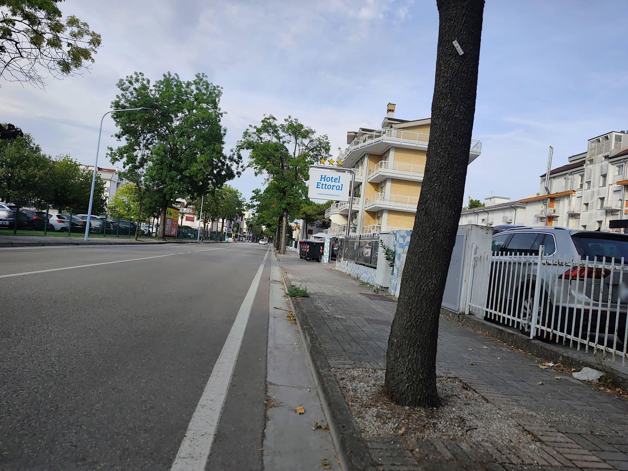 Street view near Dante, Lido di Jesolo — © Duro (CC BY-SA · Mapillary)