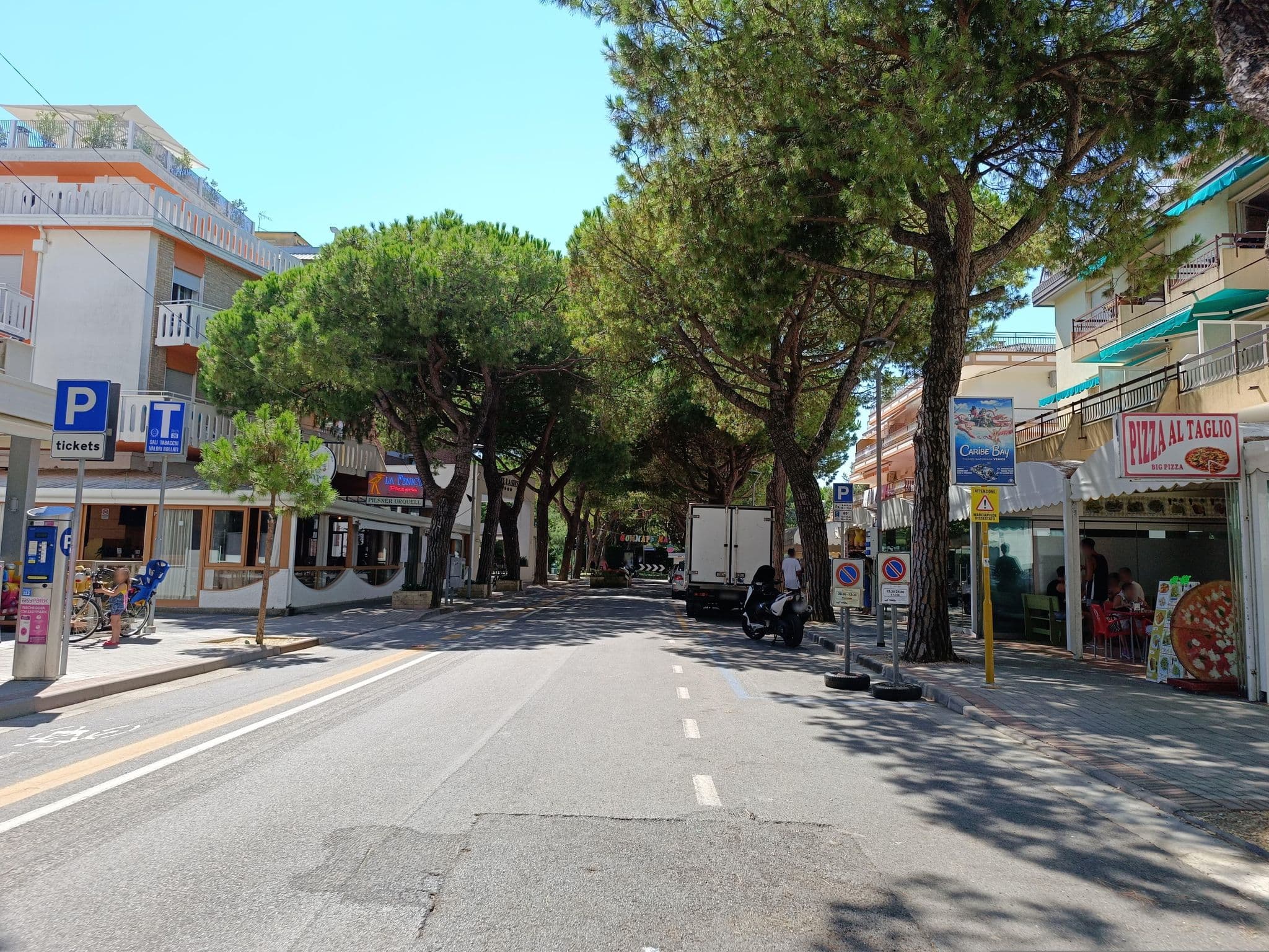 Street view near President, Lido di Jesolo