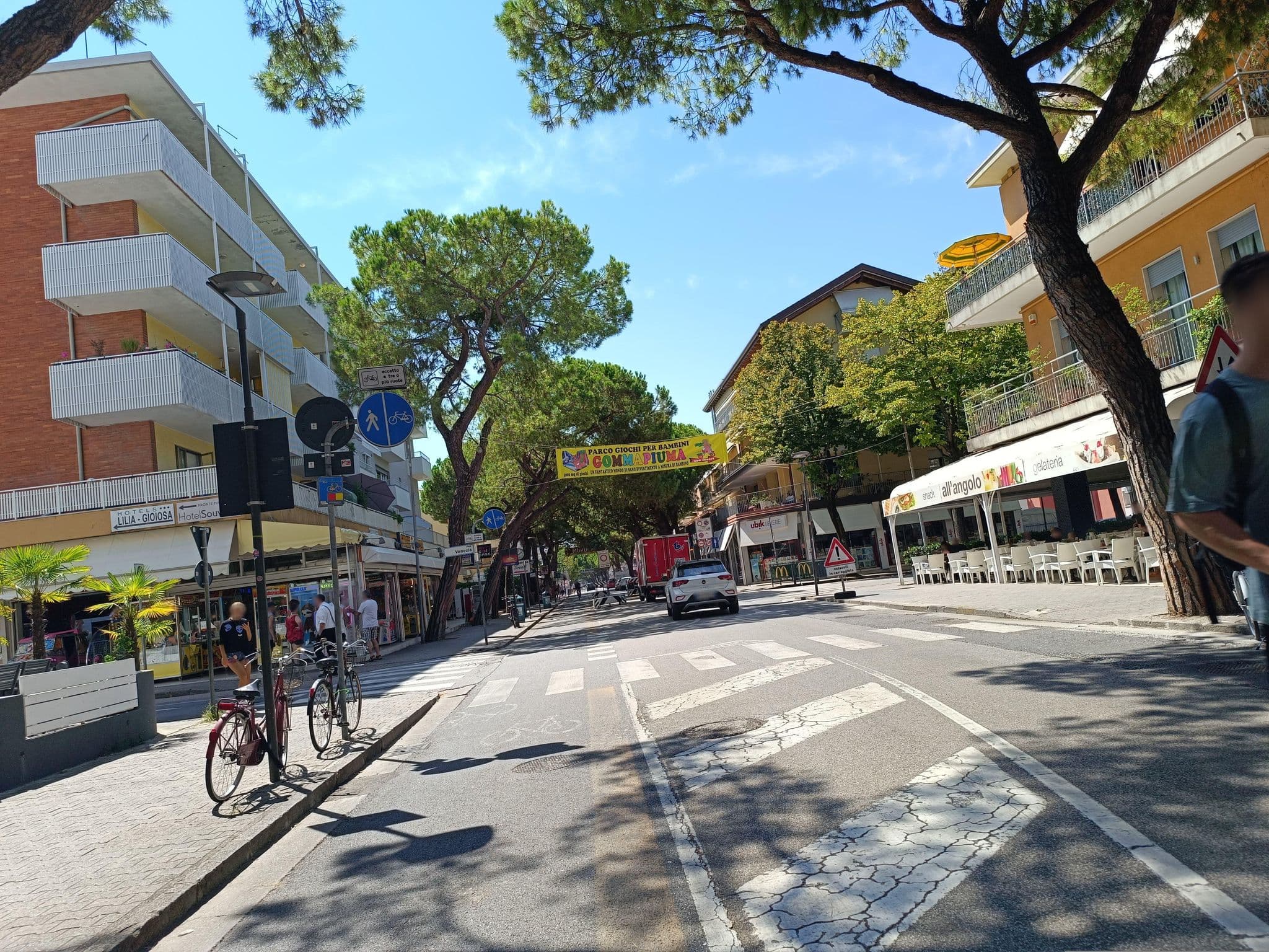 Street view near Marco Polo, Lido di Jesolo