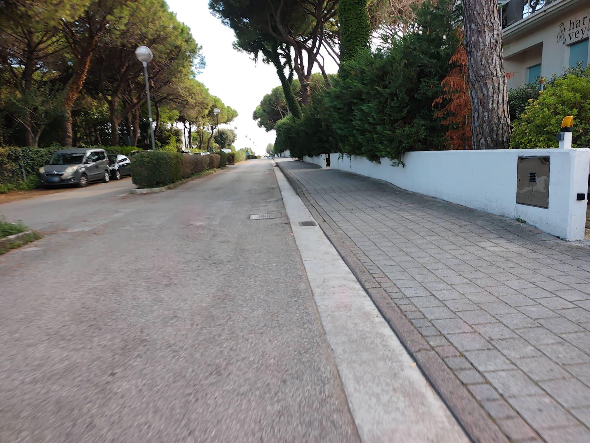 Street view near Harvey, Iesolo — © Duro (CC BY-SA · Mapillary)