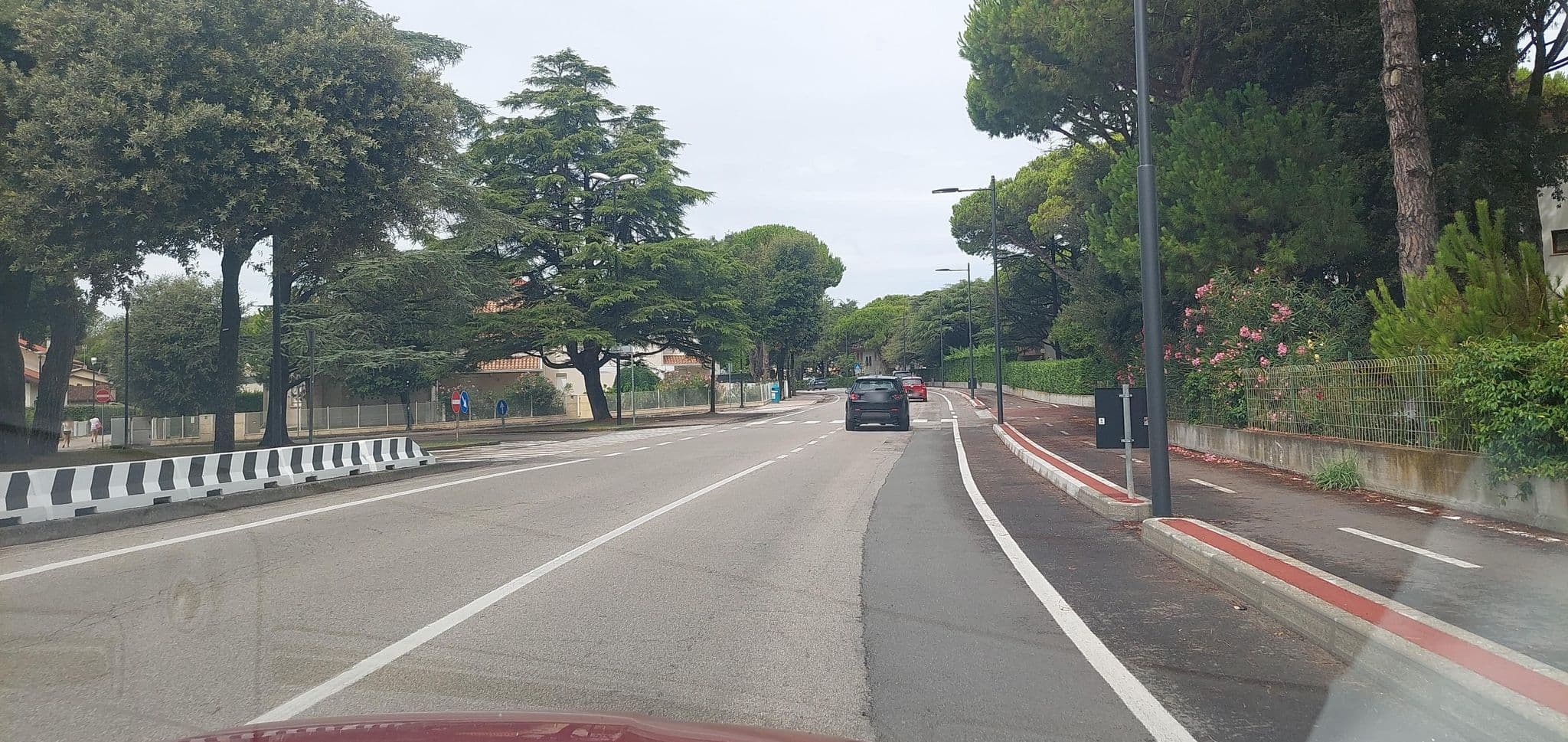 Street view near Palm Beach, Lido di Jesolo — © gzin (CC BY-SA · Mapillary)
