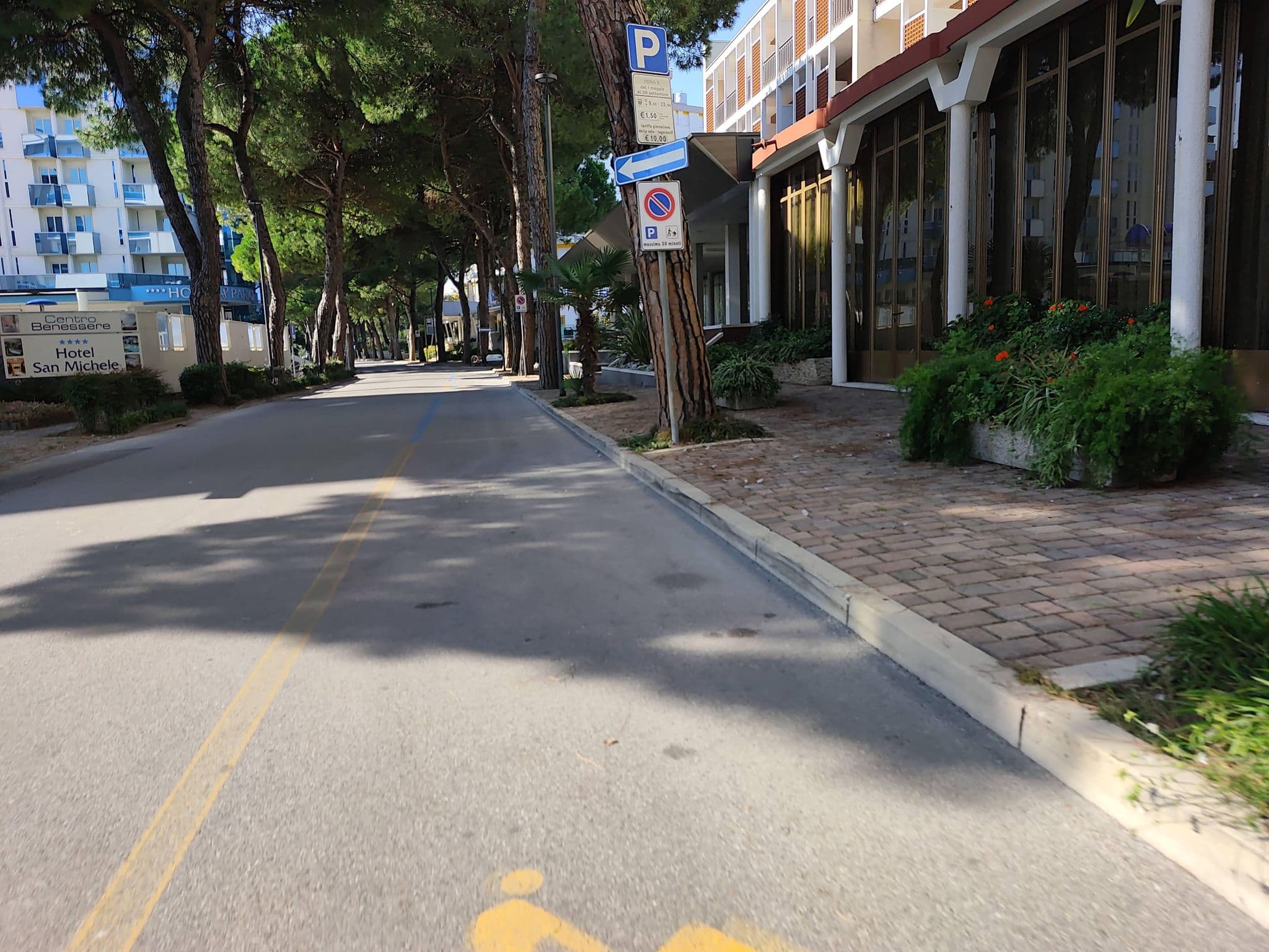Street view near Leonardo da Vinci, Bibione
