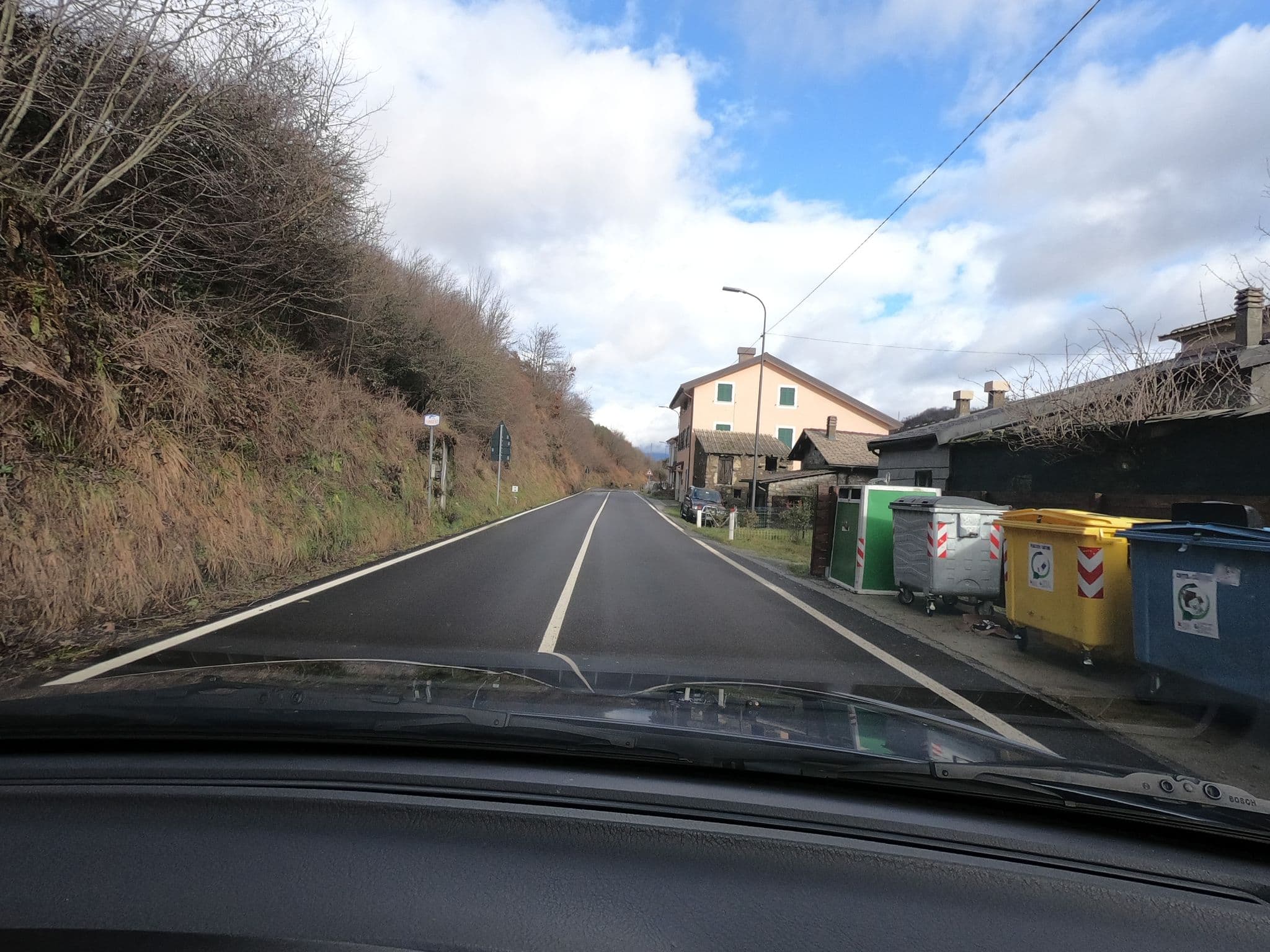Street view near Punto Tappa AVMM rifugio Cabanne, Mezzanego — © lorenzostucchi (CC BY-SA · Mapillary)