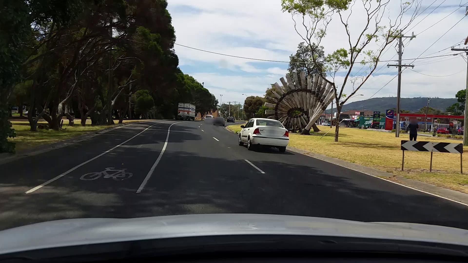 Street view near Rosebud Foreshore Section 9, Rosebud — © mattburt7 (CC BY-SA · Mapillary)