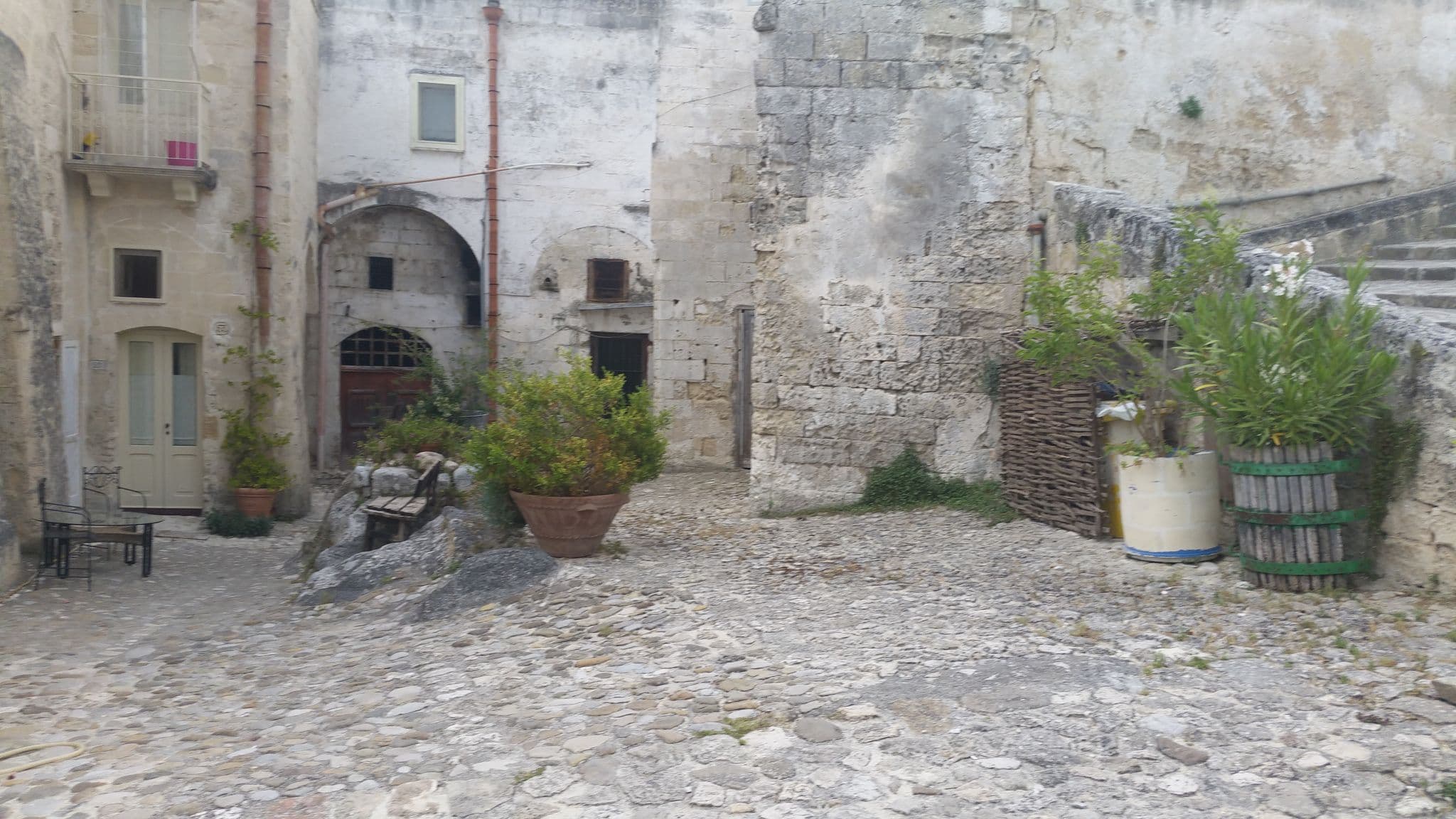 Street view near La Dolce Vita, Matera — © shlublu (CC BY-SA · Mapillary)