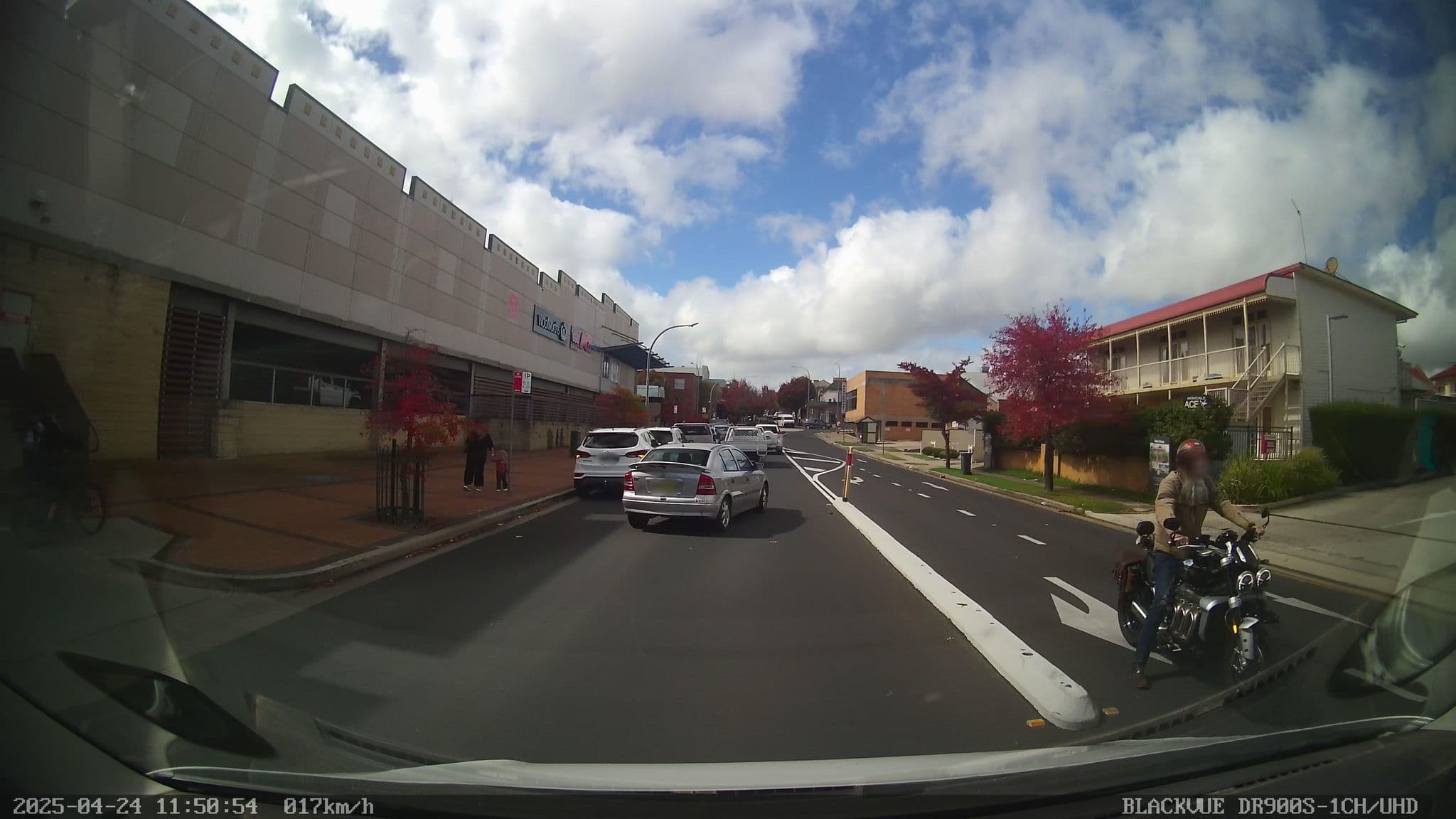 Street view near Armidale Ace Apartments, Armidale — © bob3bob3 (CC BY-SA · Mapillary)