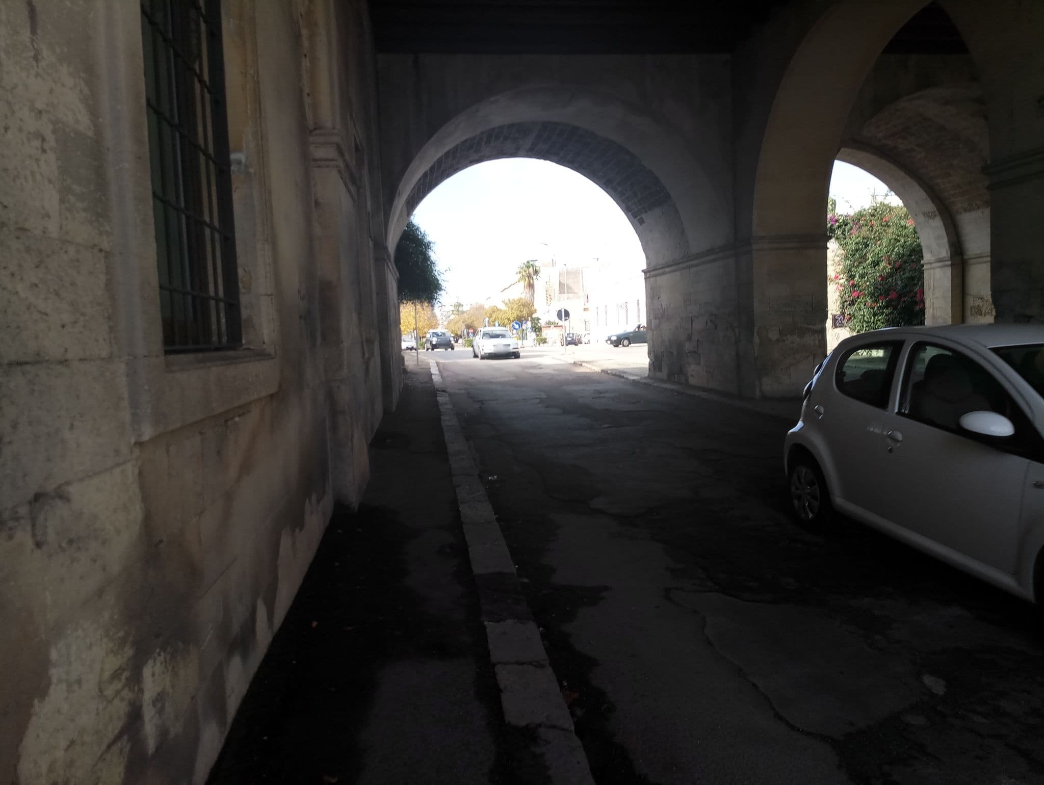 Street view near Torre del Parco, Lecce