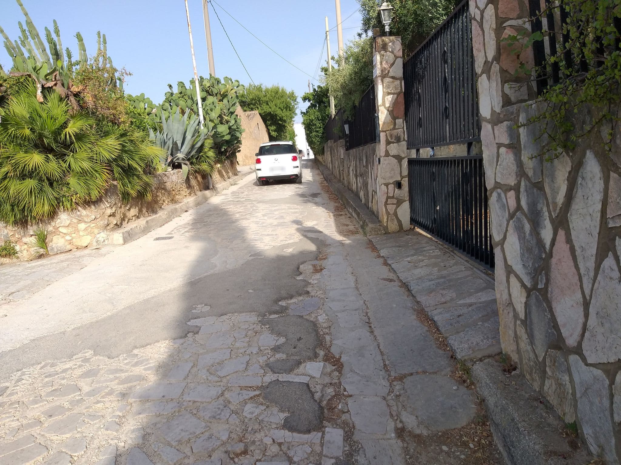 Street view near Da vito, Castellammare del Golfo — © supercola (CC BY-SA · Mapillary)