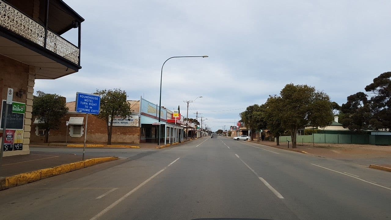 Street view near Junction Hotel, Peterborough — © didz (CC BY-SA · Mapillary)