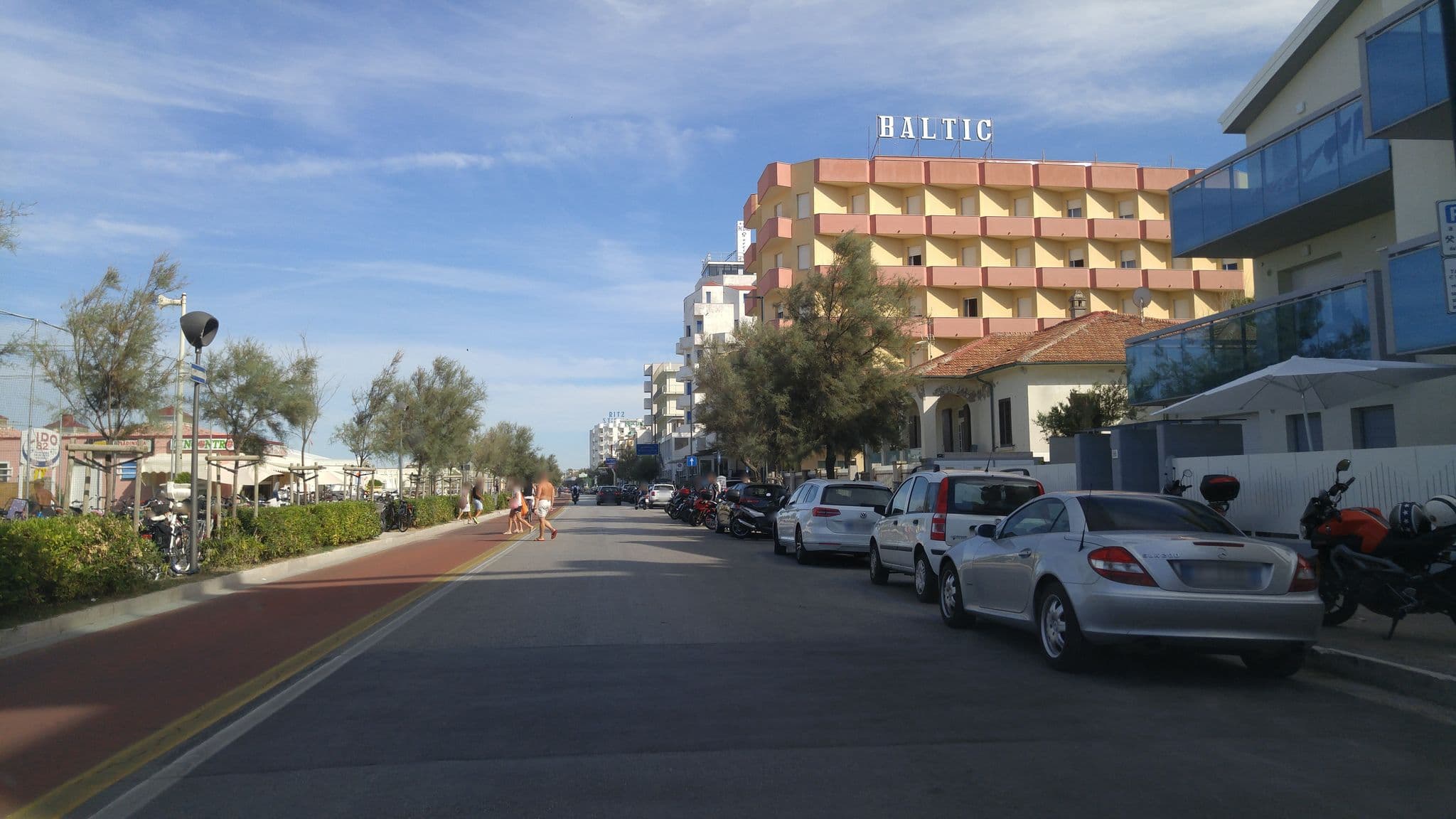 Street view near Hotel Vienna, Senigallia — © sorcrosc (CC BY-SA · Mapillary)