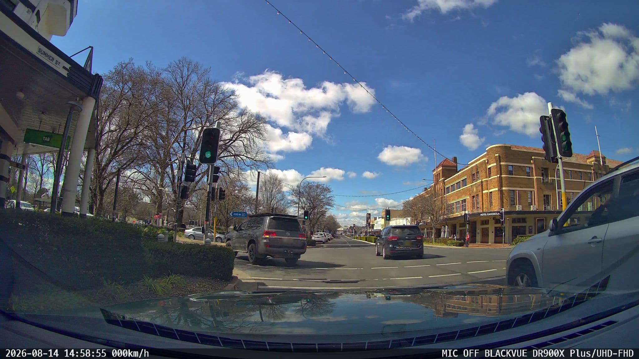 Street view near Royal Hotel, Orange — © CitrusMapper (CC BY-SA · Mapillary)