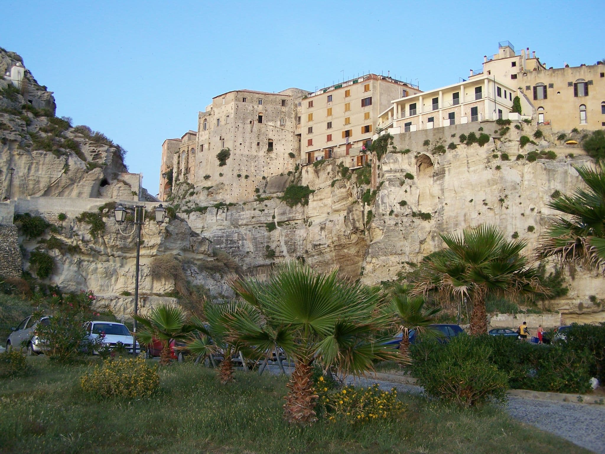 Street view near Marina dell'Isola, Tropea — © vadviragok (CC BY-SA · Mapillary)