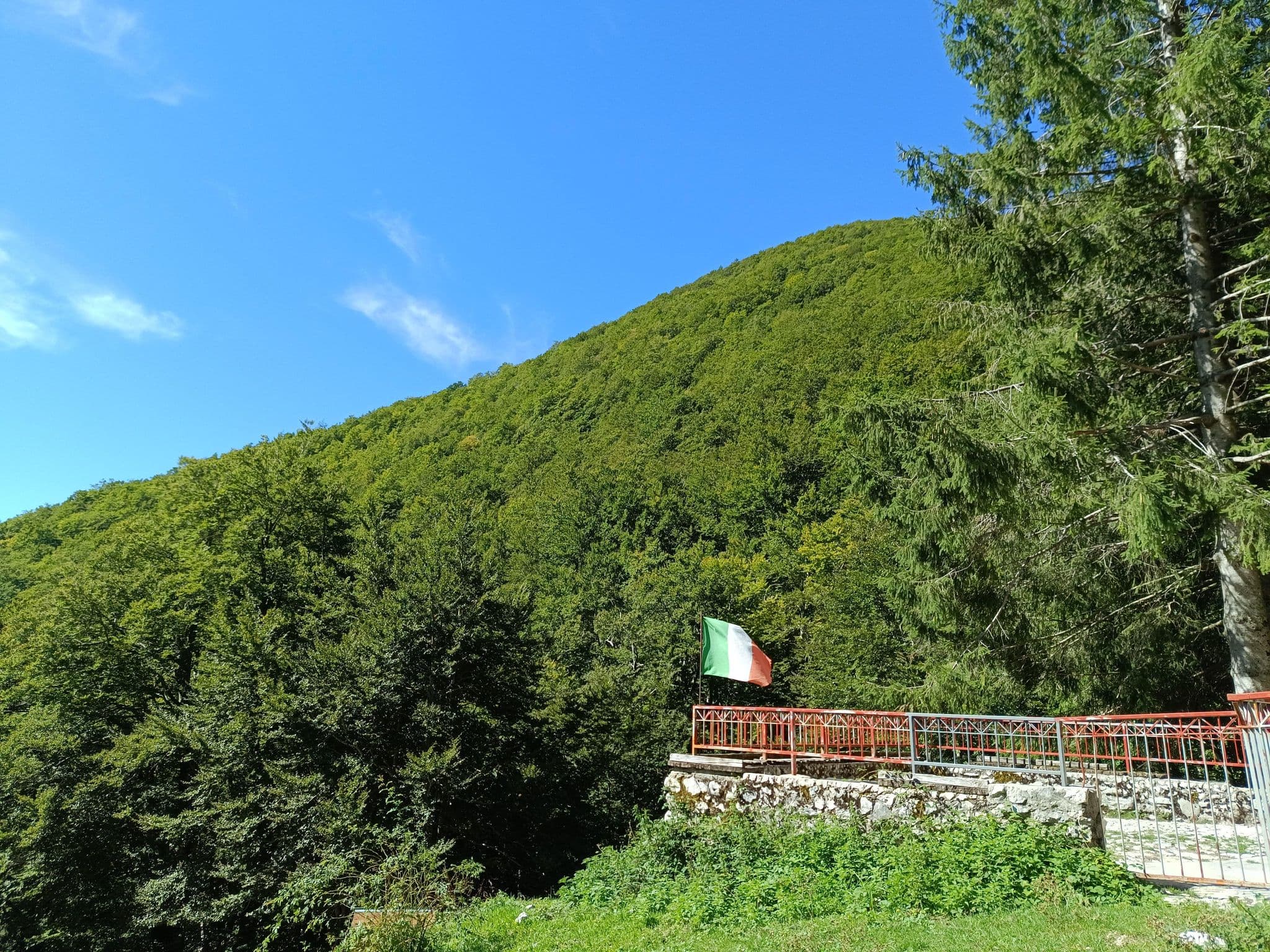 Street view near Rifugio Capo D' acqua, Pescasseroli — © odiug (CC BY-SA · Mapillary)