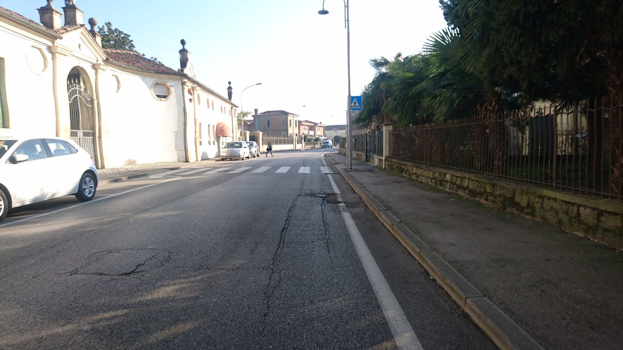 Street view near Villa Ca' Sagredo Toderini, Conselve — © voschix (CC BY-SA · Mapillary)