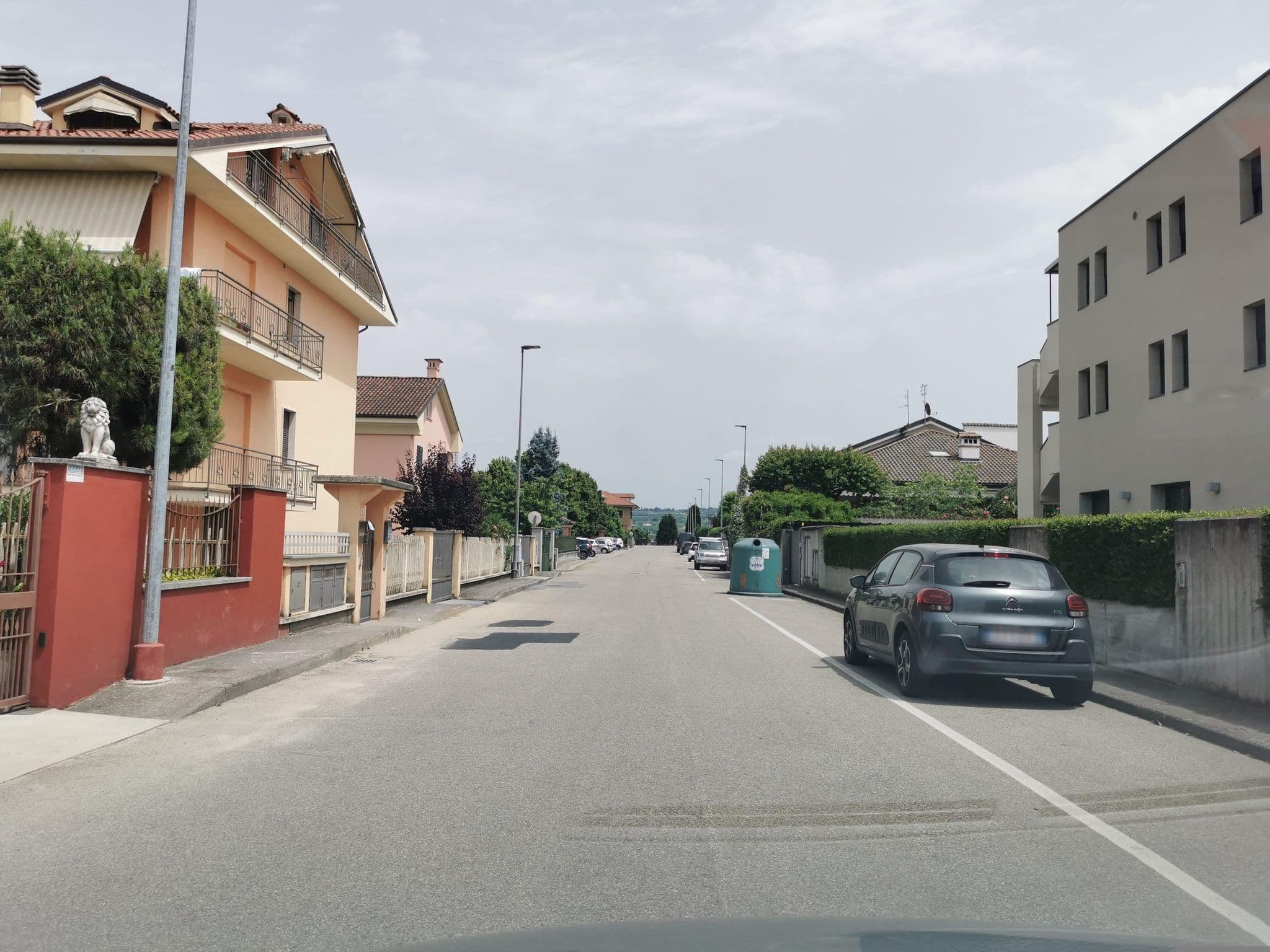 Street view near Hotel Napoleon, Cherasco — © canfe (CC BY-SA · Mapillary)