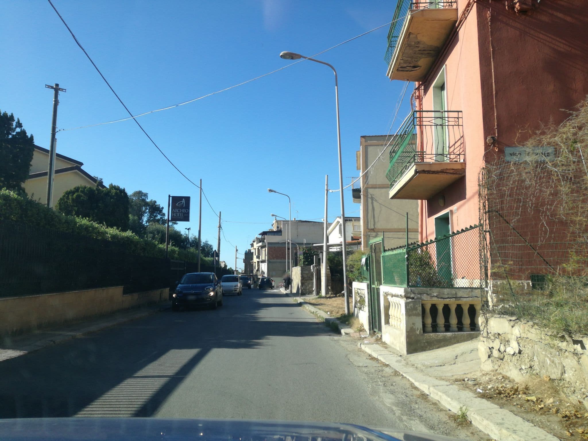 Street view near Archeo Hotel, Gela — © aury88 (CC BY-SA · Mapillary)