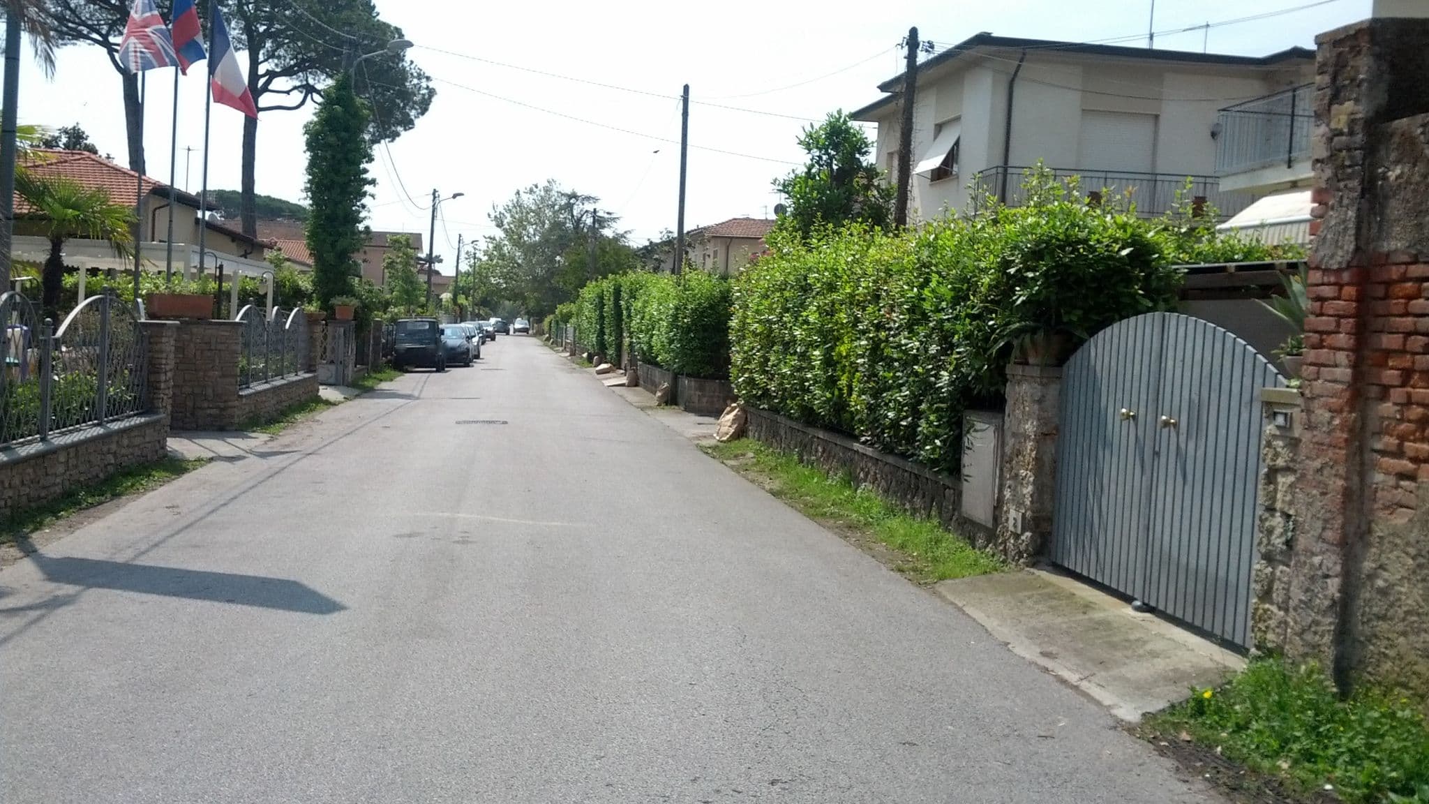 Street view near Hotel Villa Marzia, Forte dei Marmi — © qungo (CC BY-SA · Mapillary)