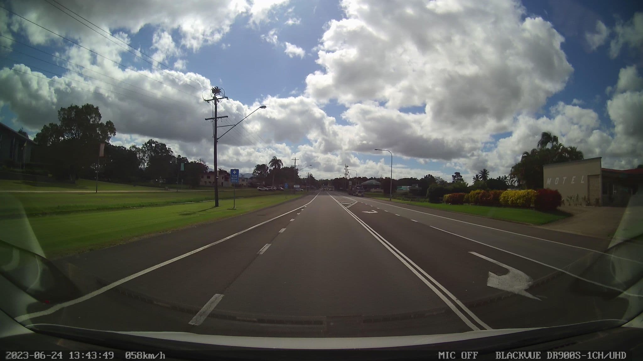 Street view near Motel Ingham, Ingham — © bob3bob3 (CC BY-SA · Mapillary)