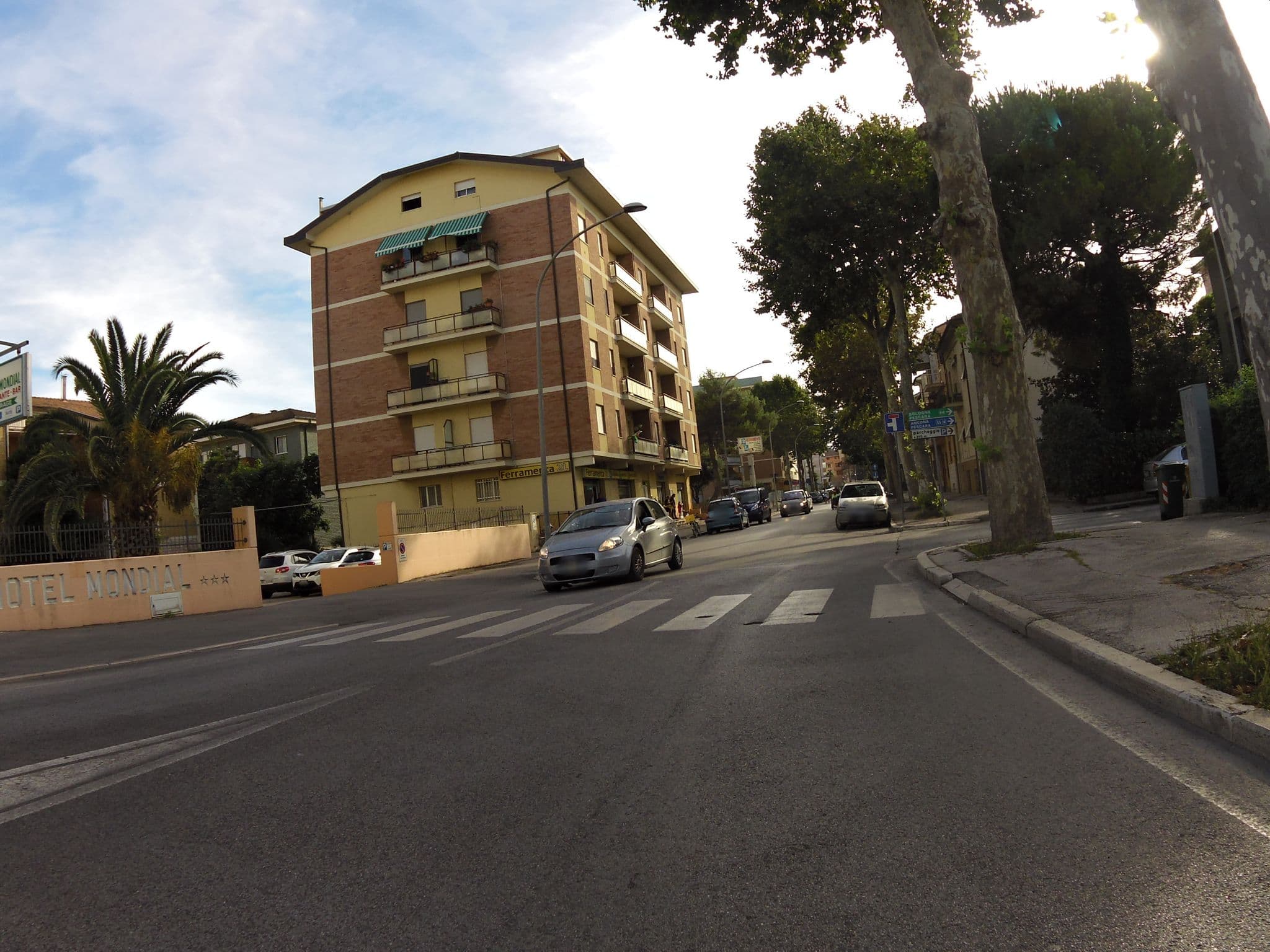 Street view near Hotel Mondial, Porto Recanati — © czmrtn (CC BY-SA · Mapillary)