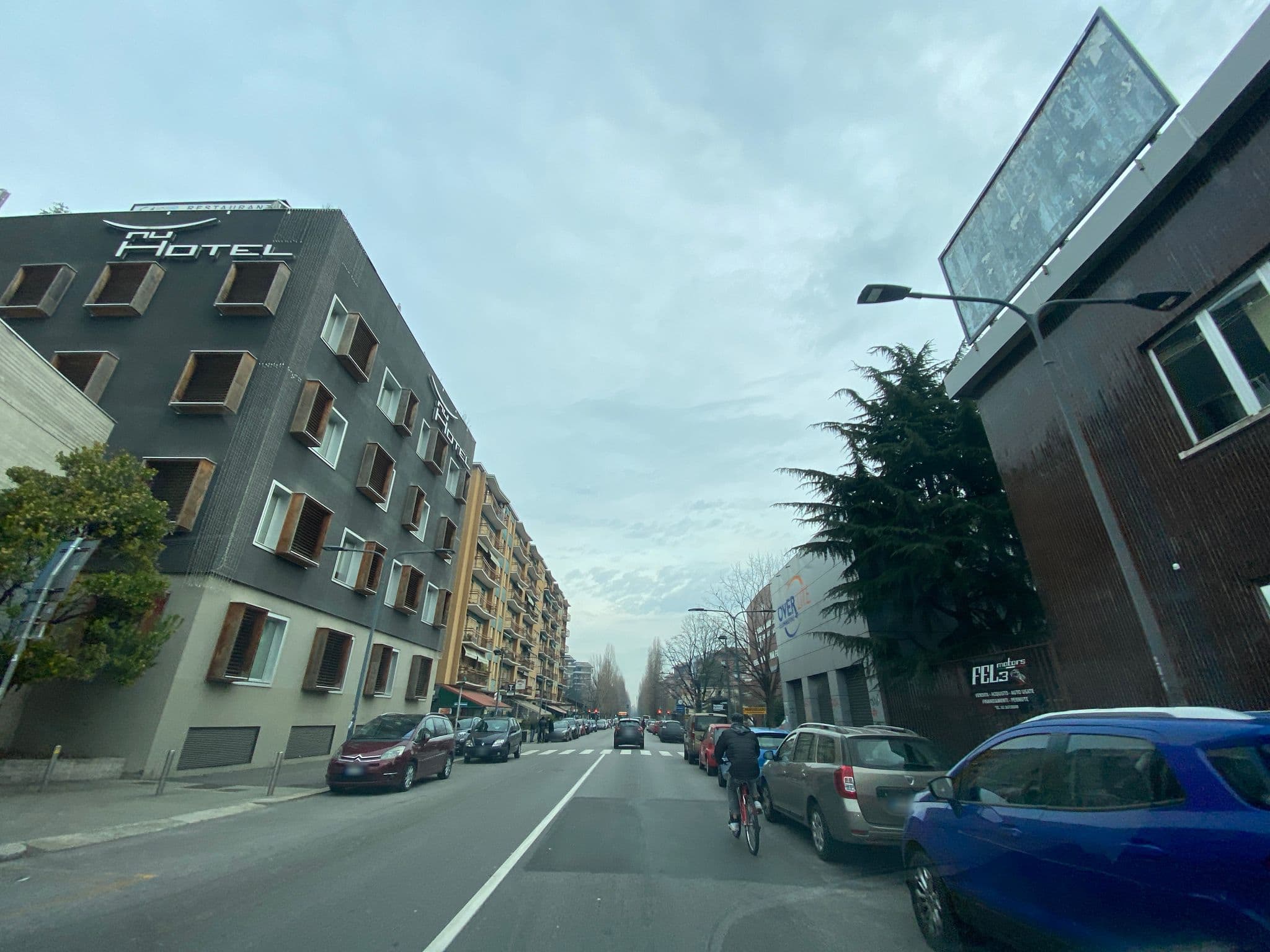 Street view near Nu Hotel Milano, Milano Due — © adirricor (CC BY-SA · Mapillary)