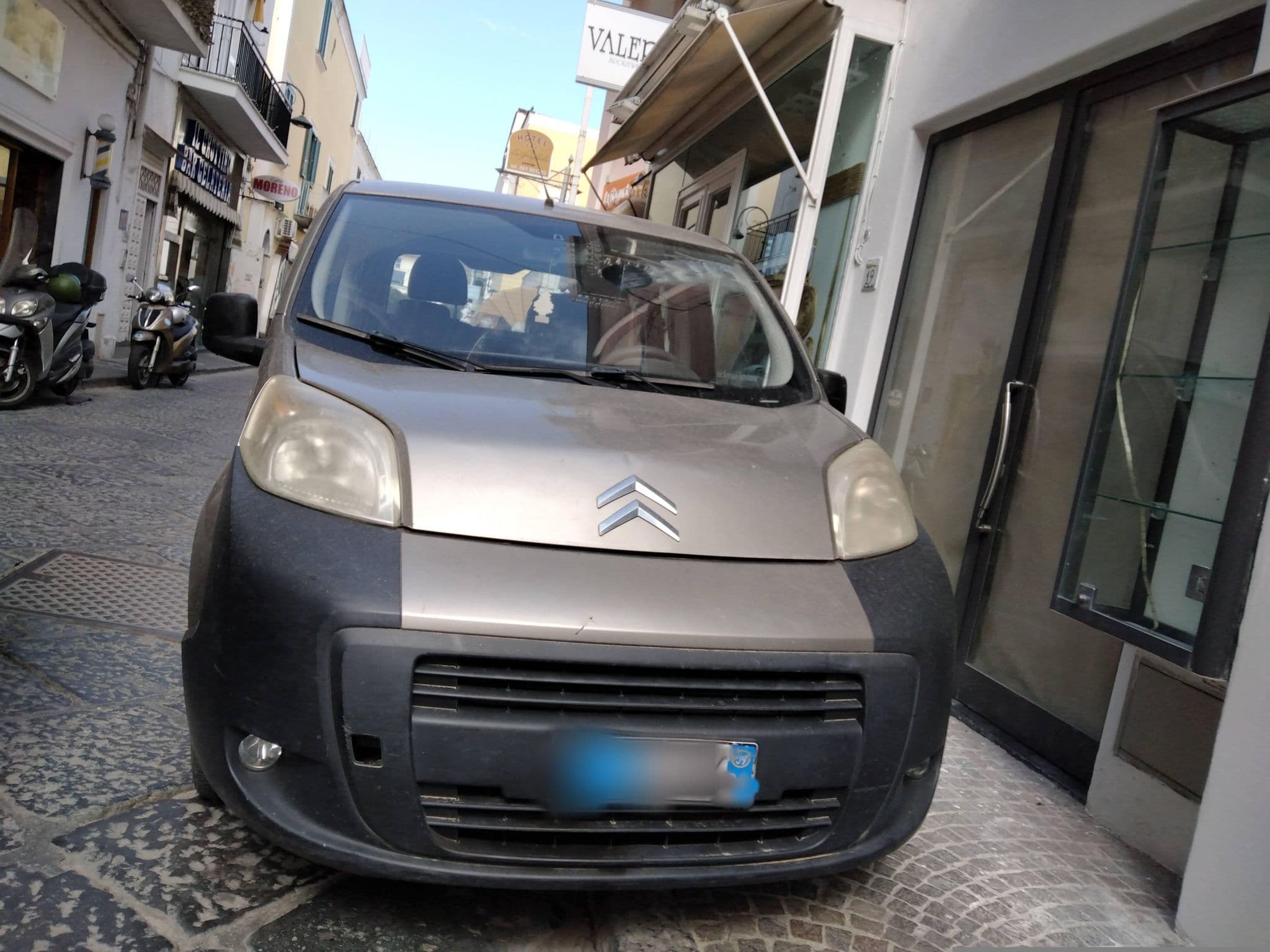 Street view near Hotel Bristol, Ischia Porto — © mircozorzo (CC BY-SA · Mapillary)