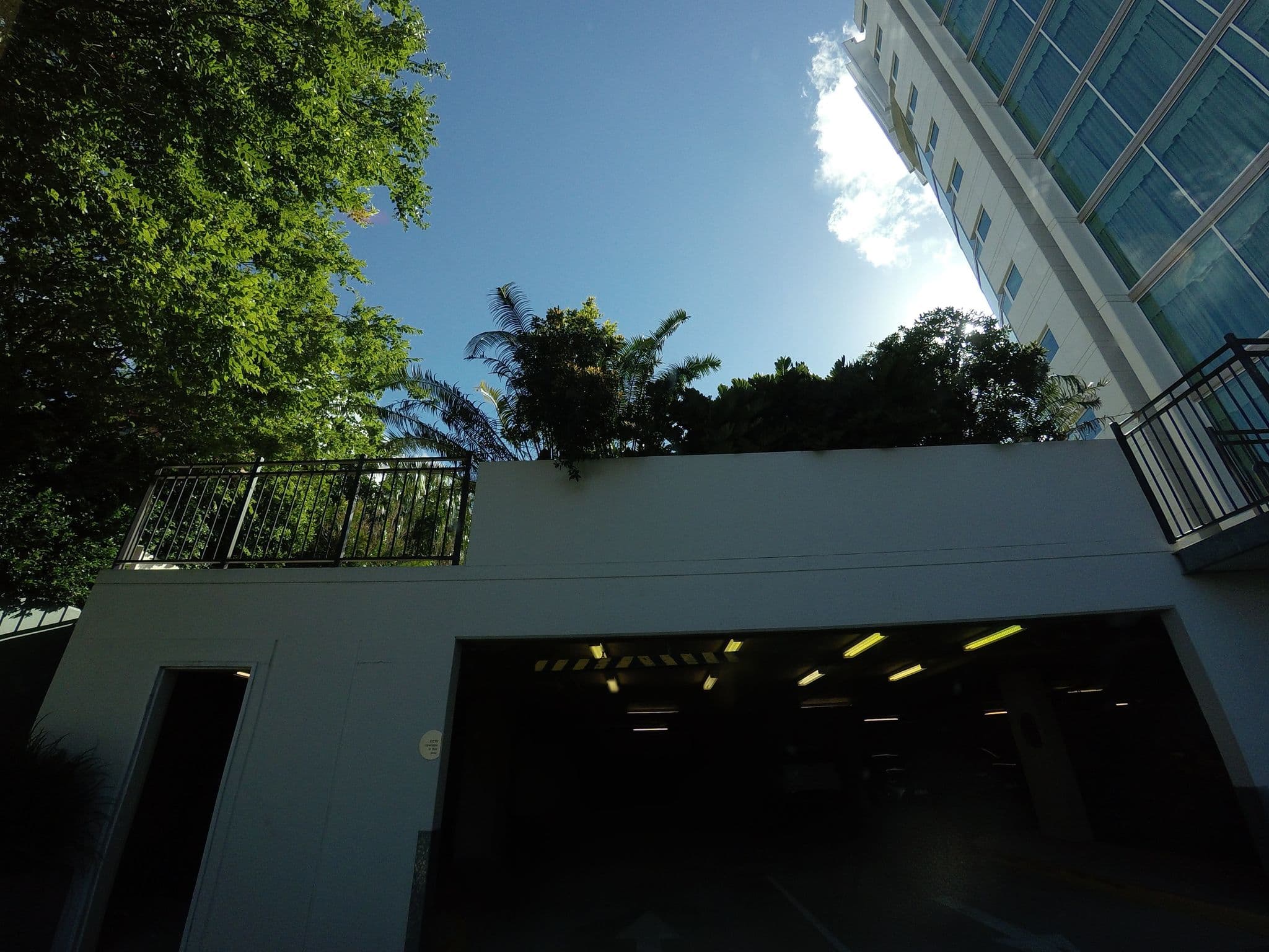 Street view near The Point Brisbane, Kangaroo Point — © kimbalc (CC BY-SA · Mapillary)