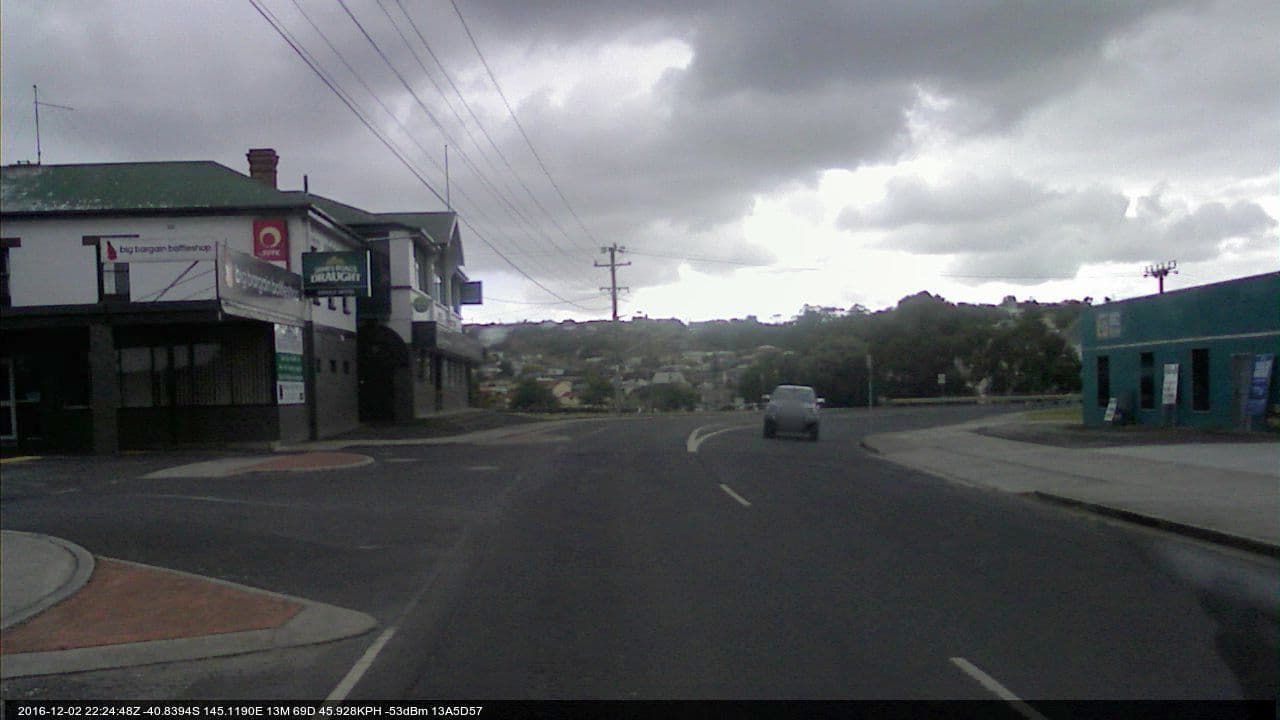 Street view near Bridge Hotel, Smithton — © bob3bob3 (CC BY-SA · Mapillary)