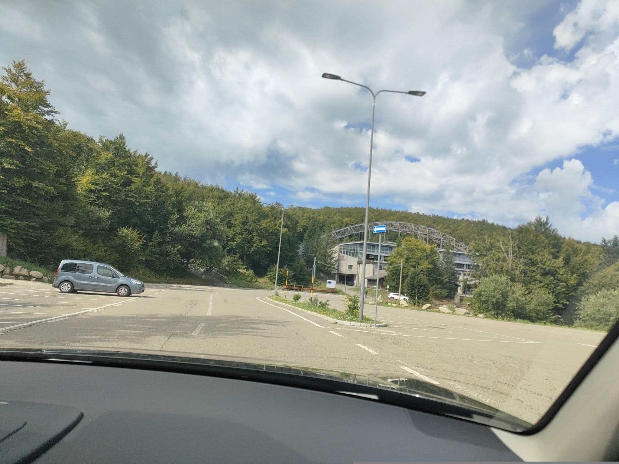 Street view near Parcheggio Palaghiaccio, Fivizzano — © omfg_notpr (CC BY-SA · Mapillary)