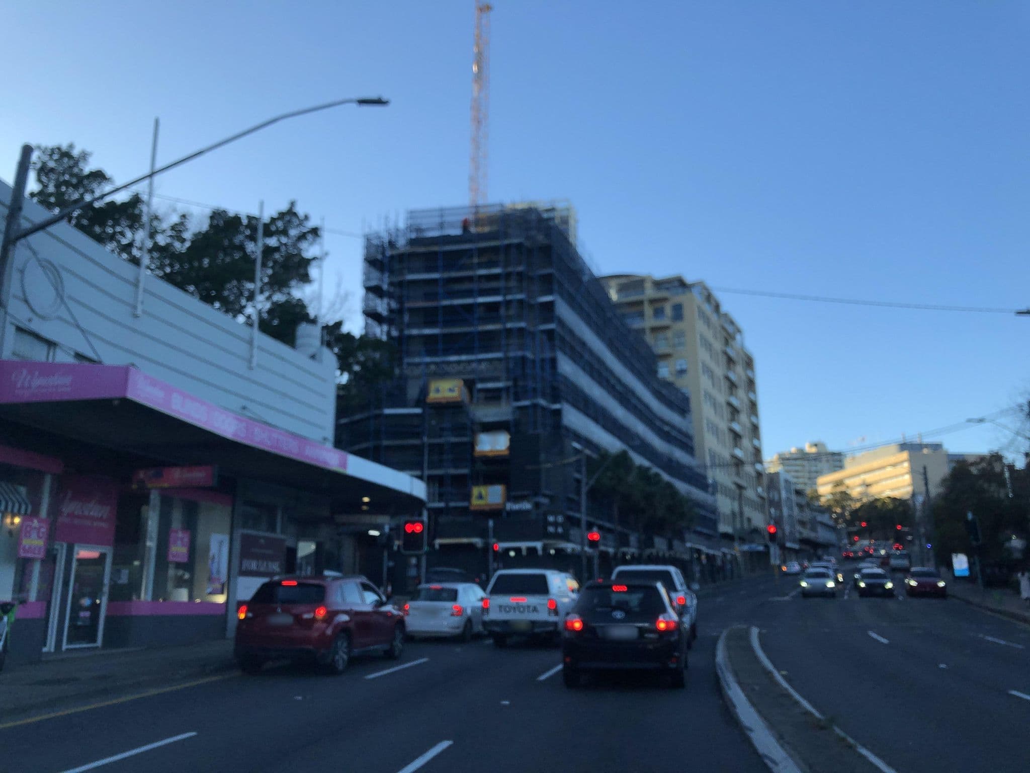 Street view near Edgecliff Lodge Motel, Edgecliff — © jlstudio (CC BY-SA · Mapillary)