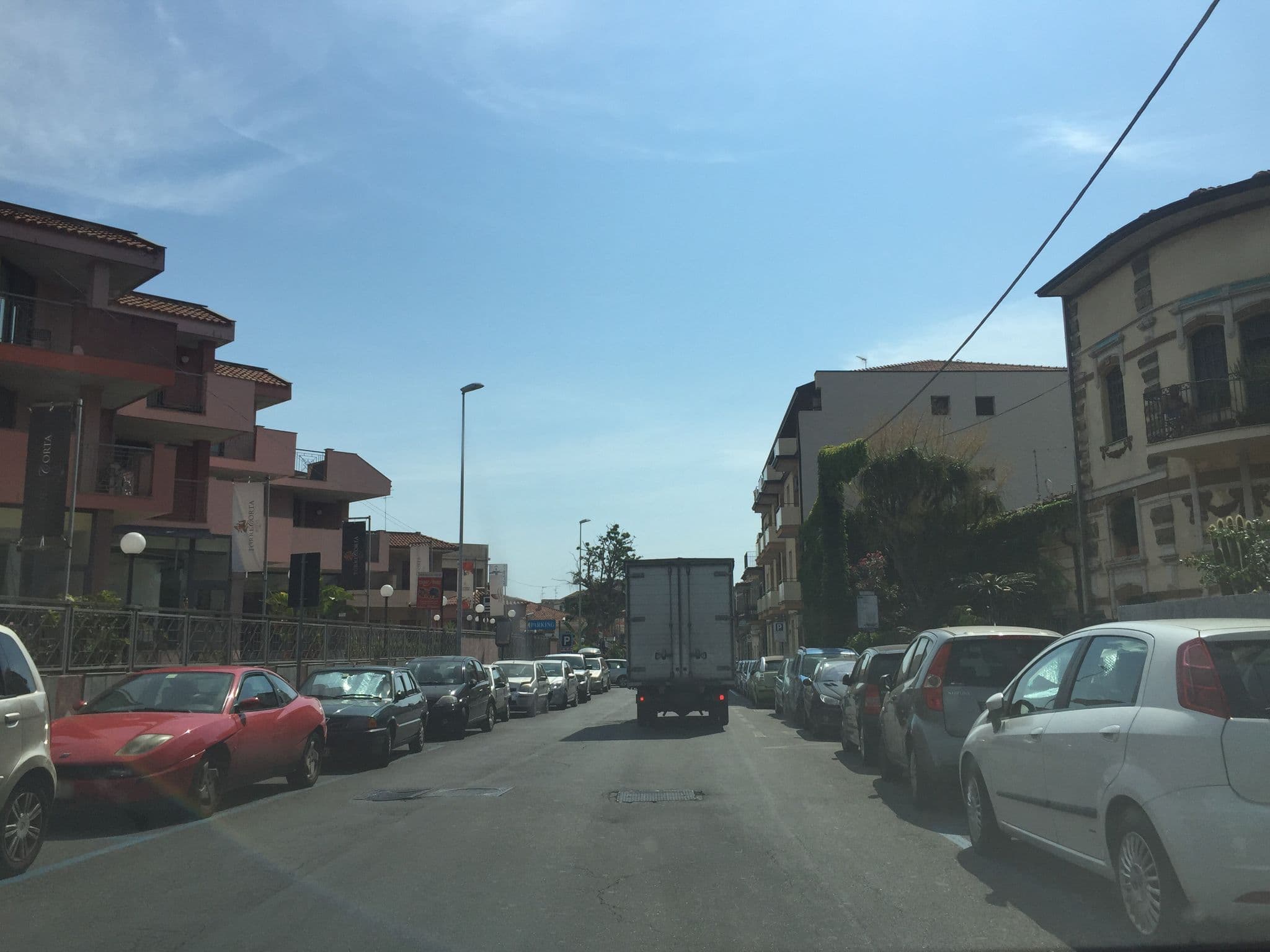 Street view near Hotel Marina Palace, Acitrezza — © nisselson (CC BY-SA · Mapillary)
