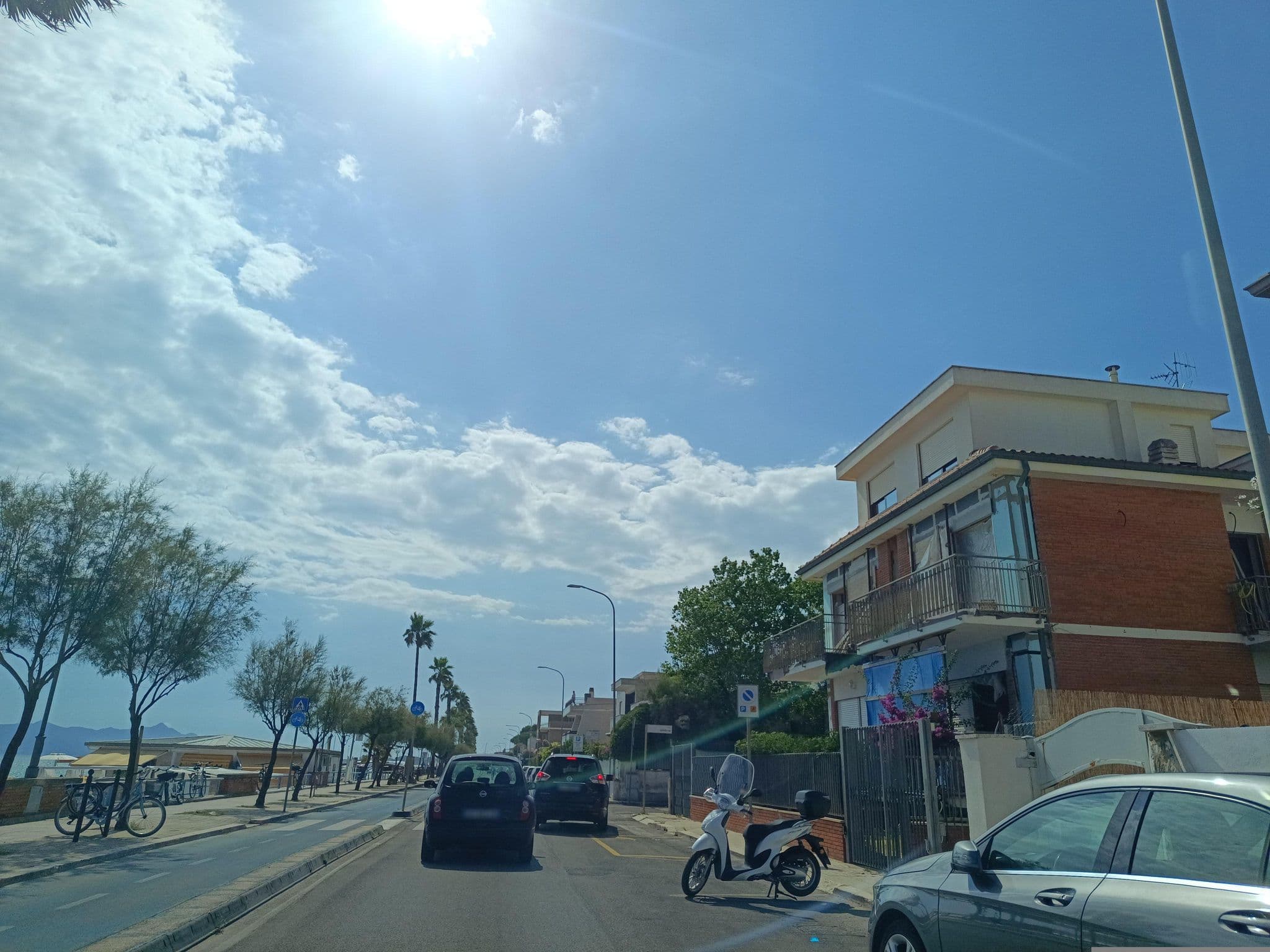 Street view near Hotel Villa del Sole, Terracina — © odiug (CC BY-SA · Mapillary)