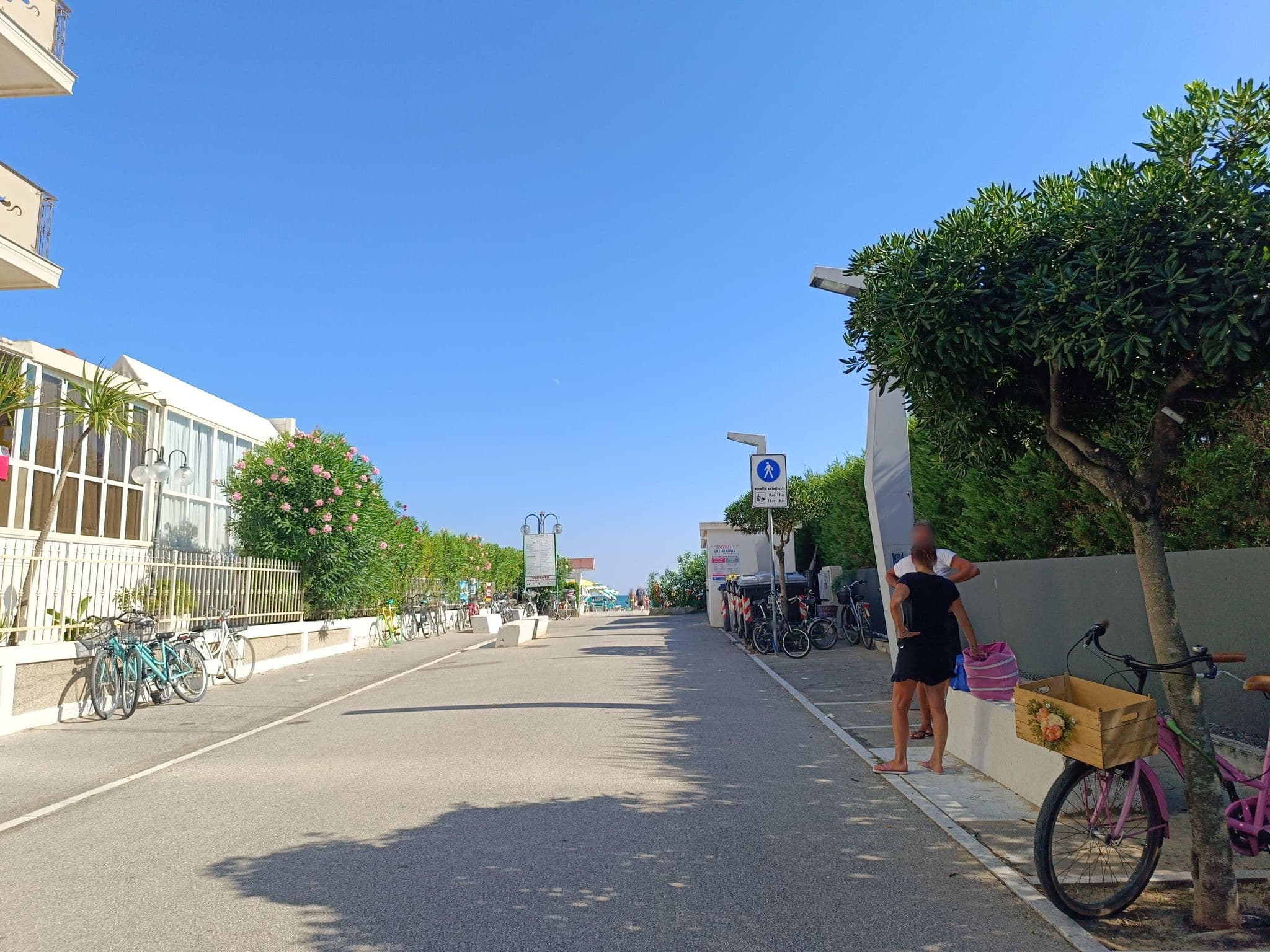 Street view near Elpiro, Lido di Jesolo