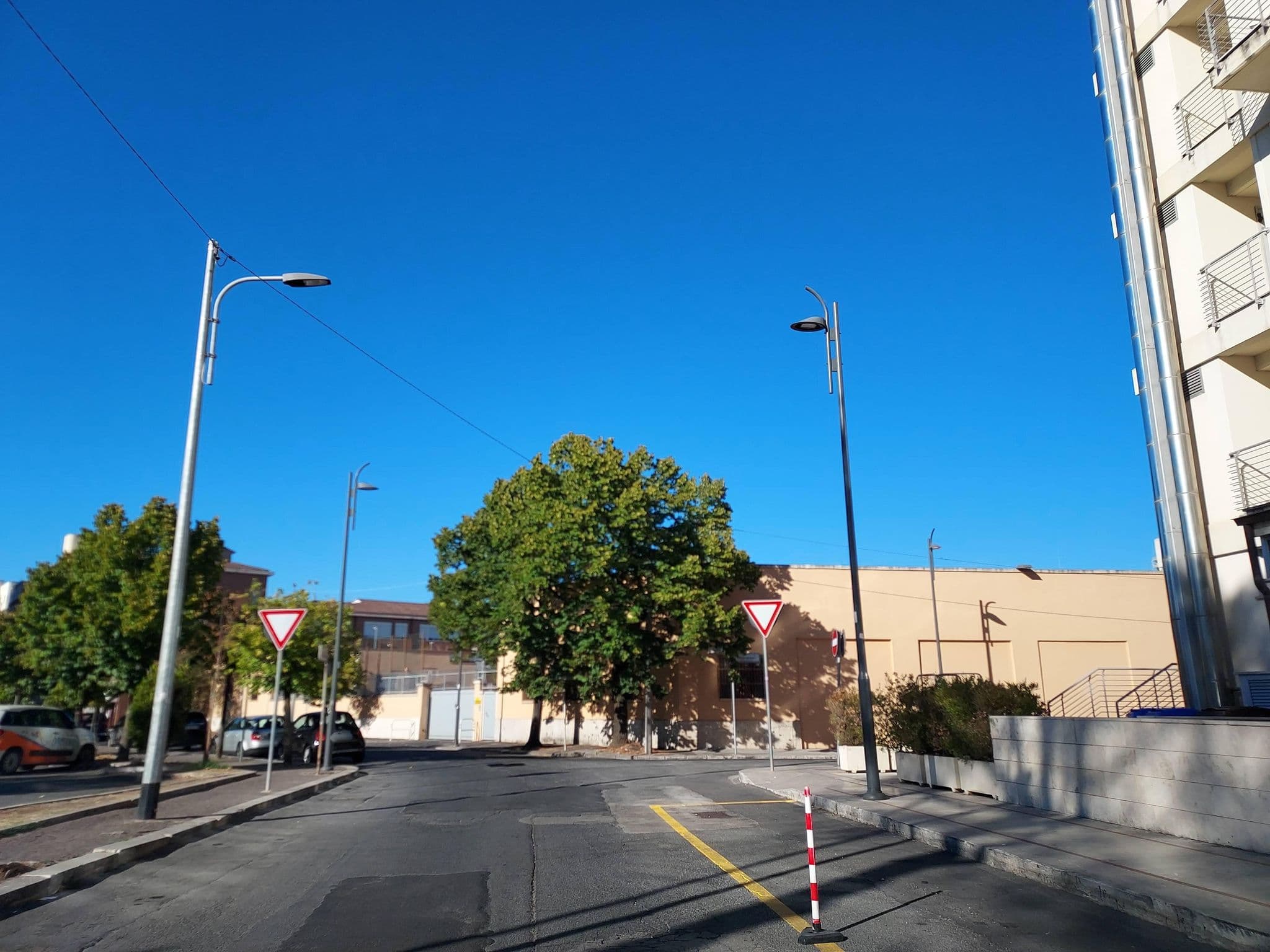 Street view near Europa, Latina — © odiug (CC BY-SA · Mapillary)