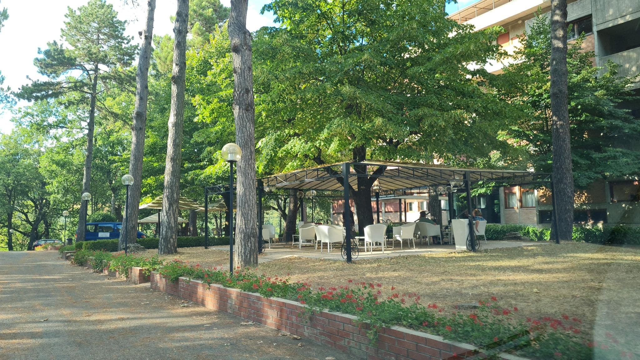 Street view near Hotel Michelangelo, Chianciano Terme — © laniuscollurio (CC BY-SA · Mapillary)