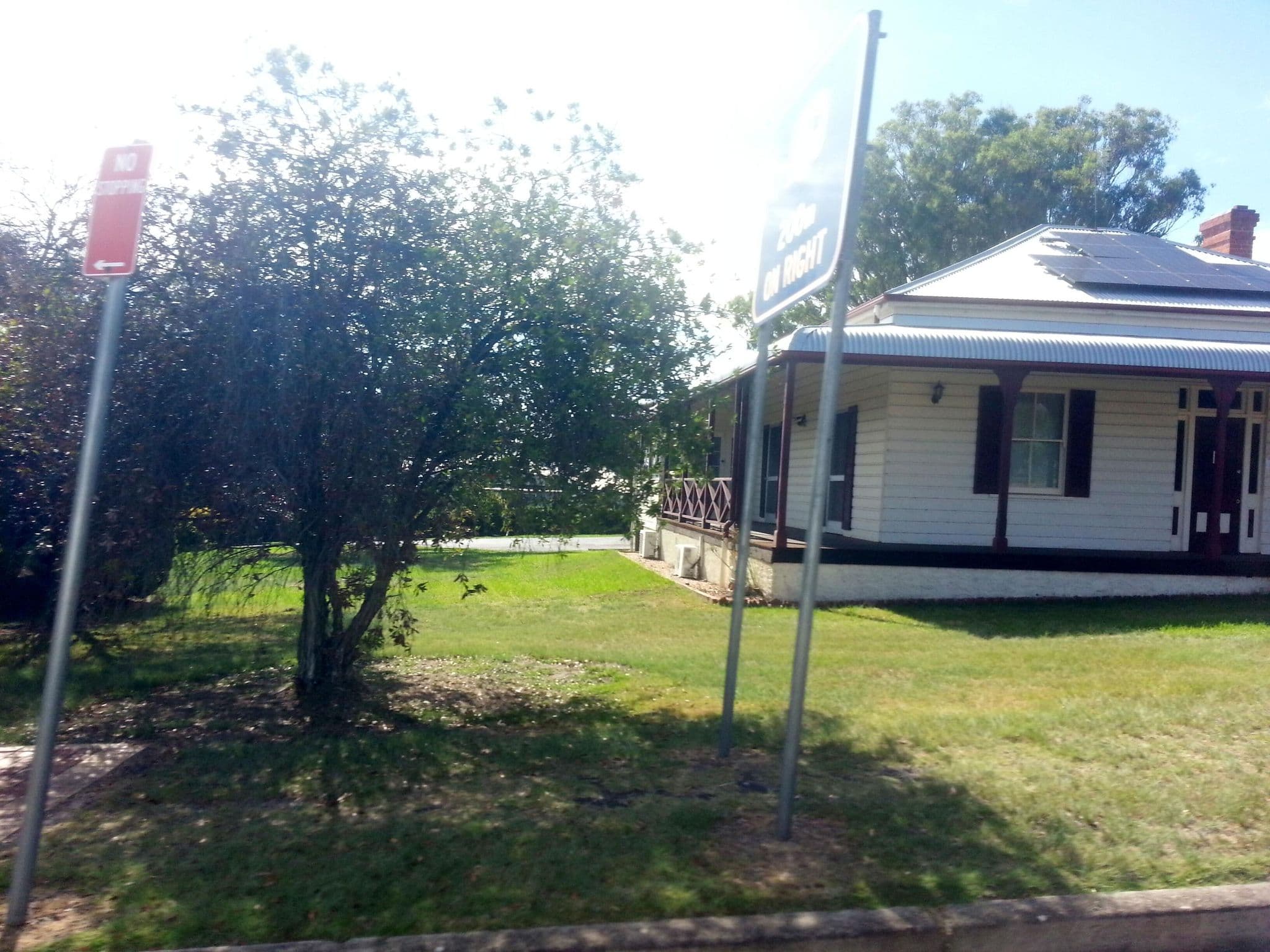 Street view near Tenterfield Cottage, Tenterfield — © bob3bob3 (CC BY-SA · Mapillary)