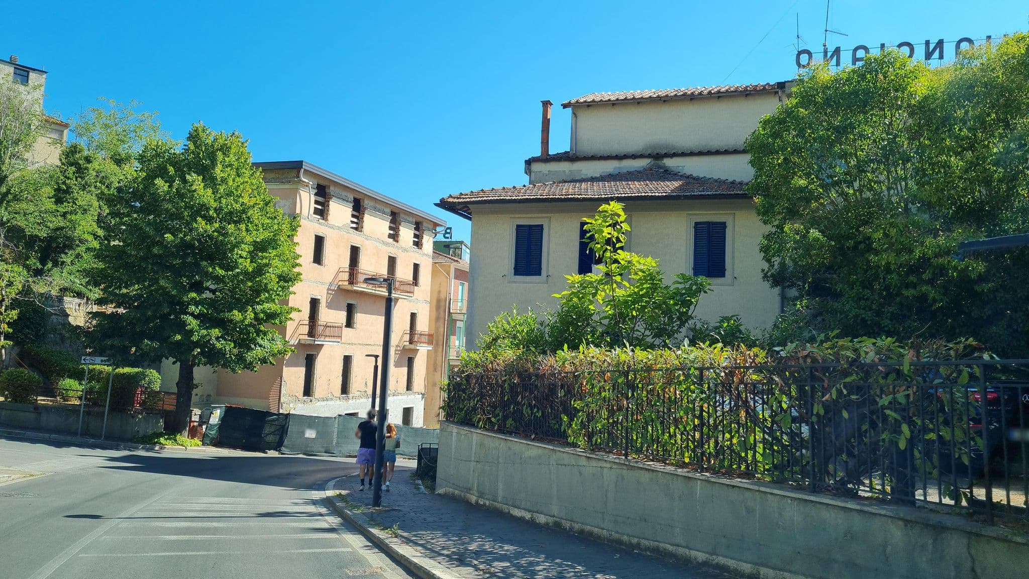 Street view near Hotel Chianciano, Chianciano Terme — © laniuscollurio (CC BY-SA · Mapillary)
