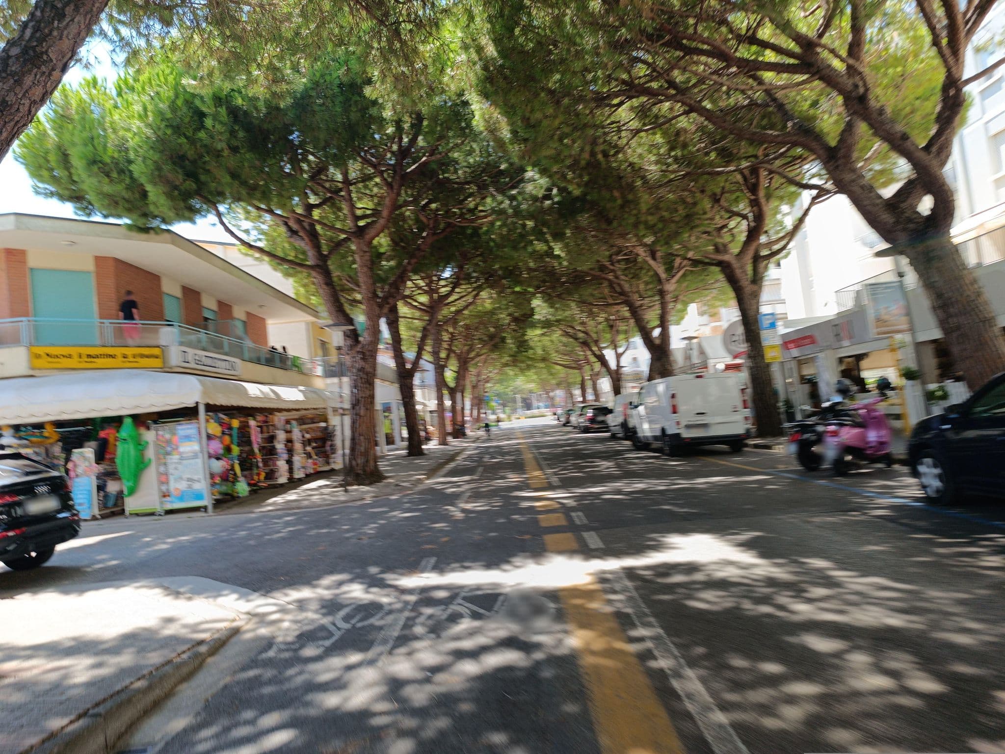 Street view near Harry's, Lido di Jesolo