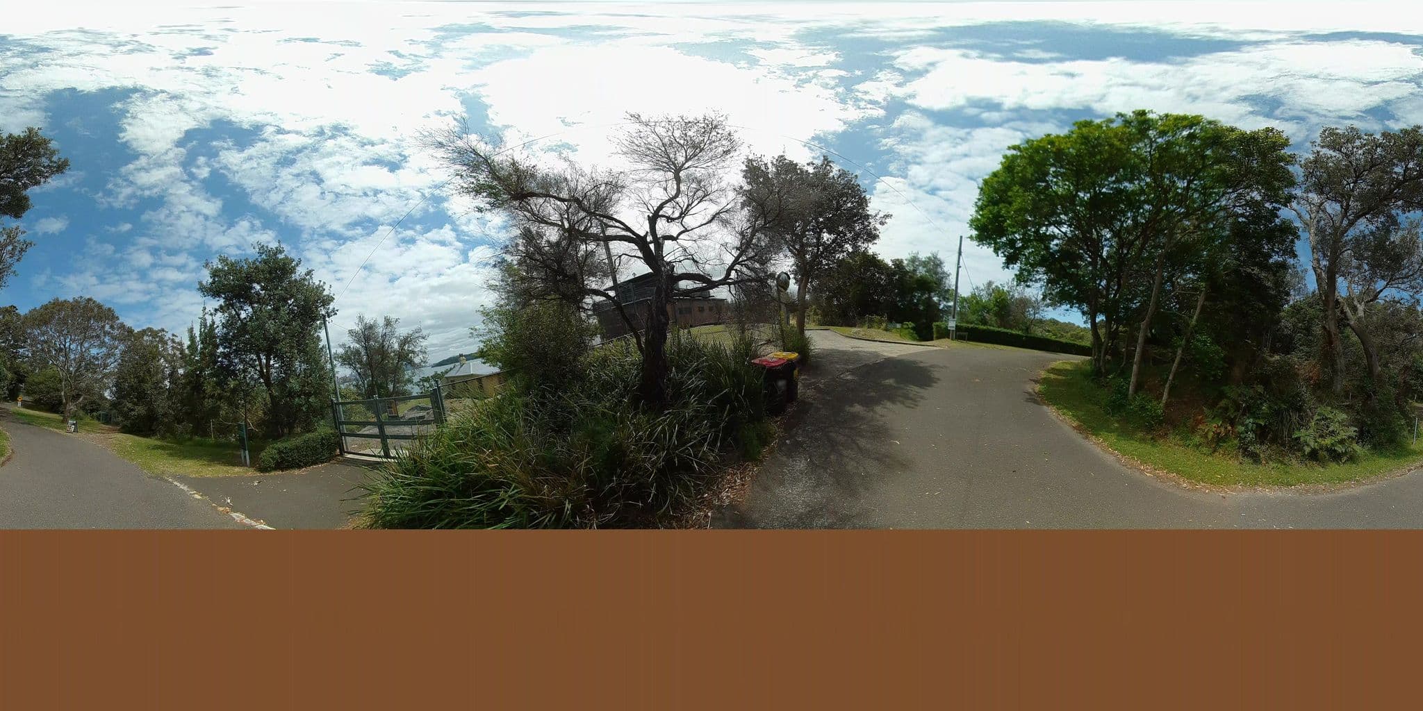 Street view near Steele Point Cottage, Vaucluse — © Possum (CC BY-SA · Mapillary)