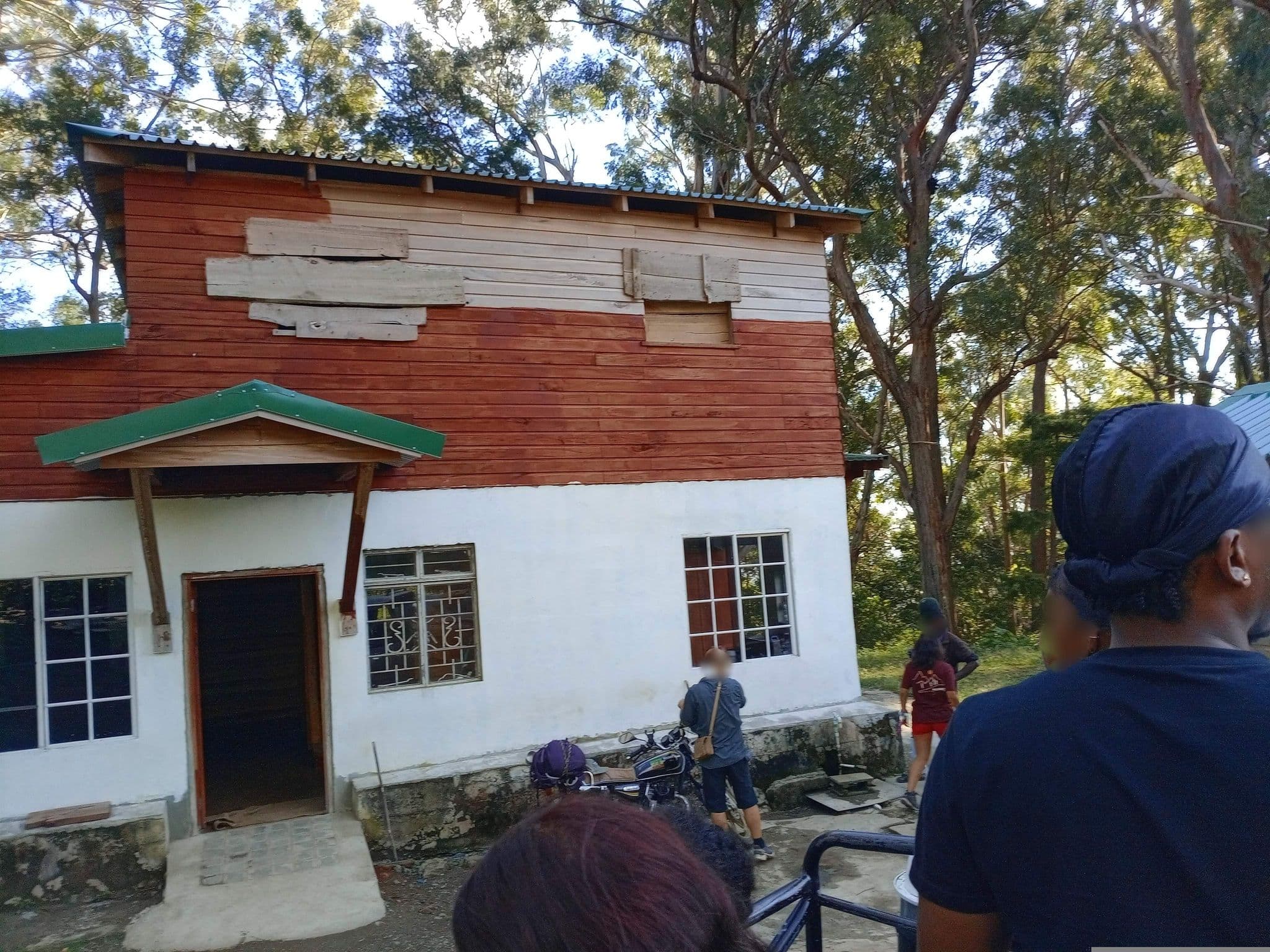 Street view near Whitefields Hall Refuge, Mavis Bank — © neilrhule (CC BY-SA · Mapillary)
